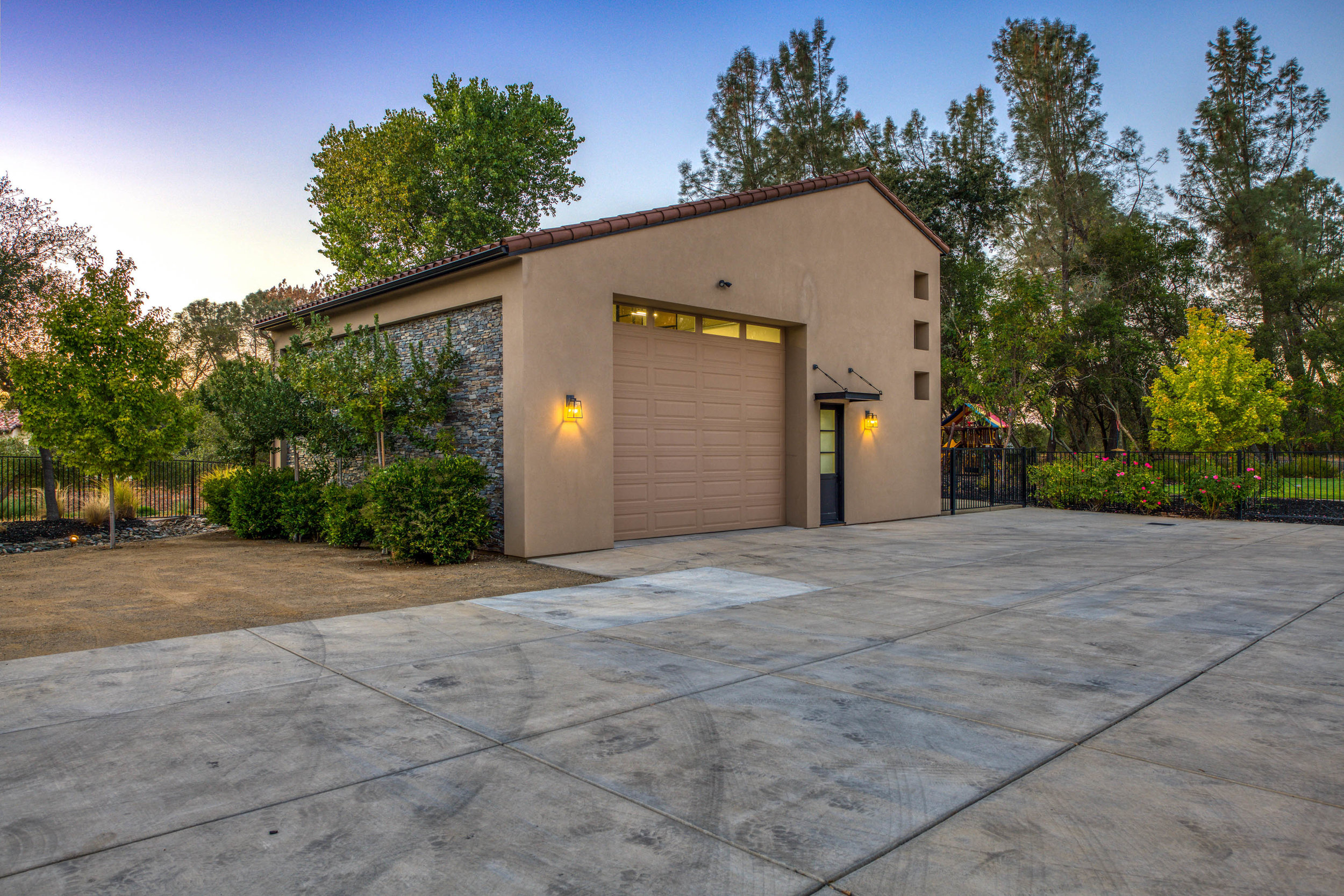 6205 Rutherford Canyon Rd - Twilight - _2.jpg