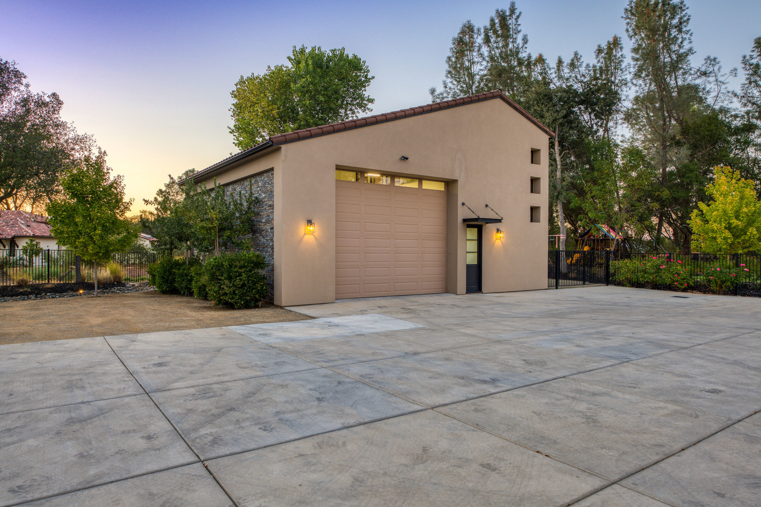 6205 Rutherford Canyon Rd - Twilight - _3.jpg