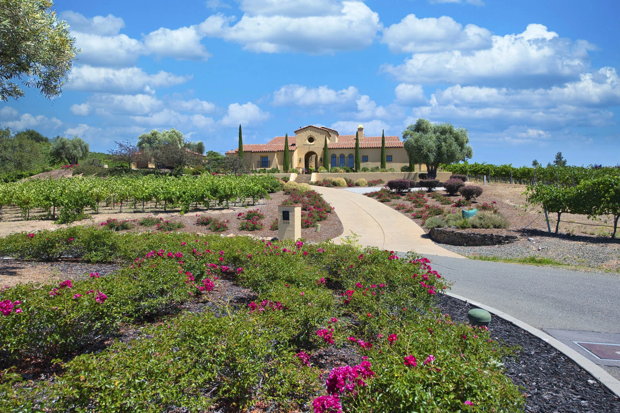 506 Blackhawk Court 5.jpg