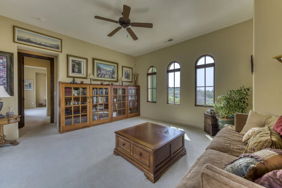 506 Blackhawk Drive - 37.jpg