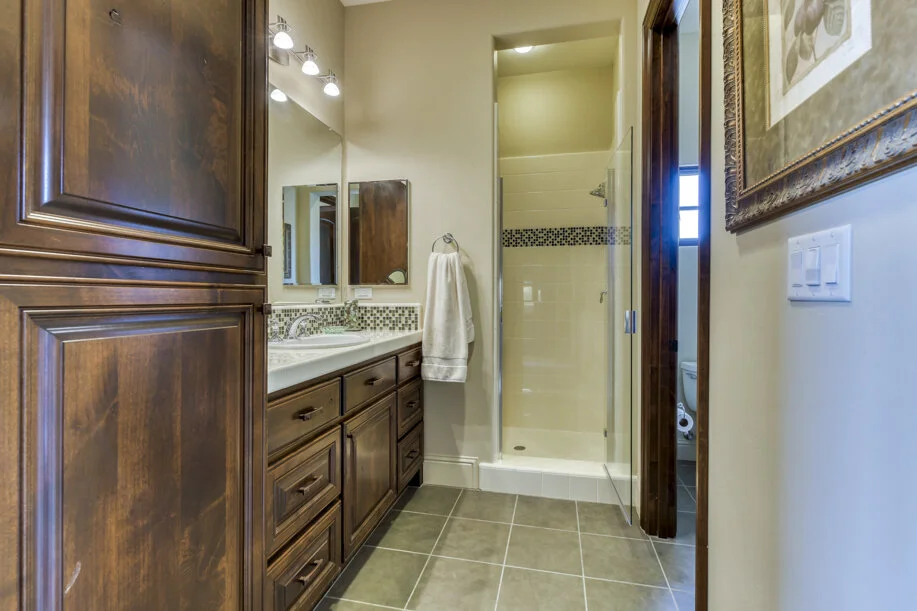 506 Blackhawk Drive - 39.jpg