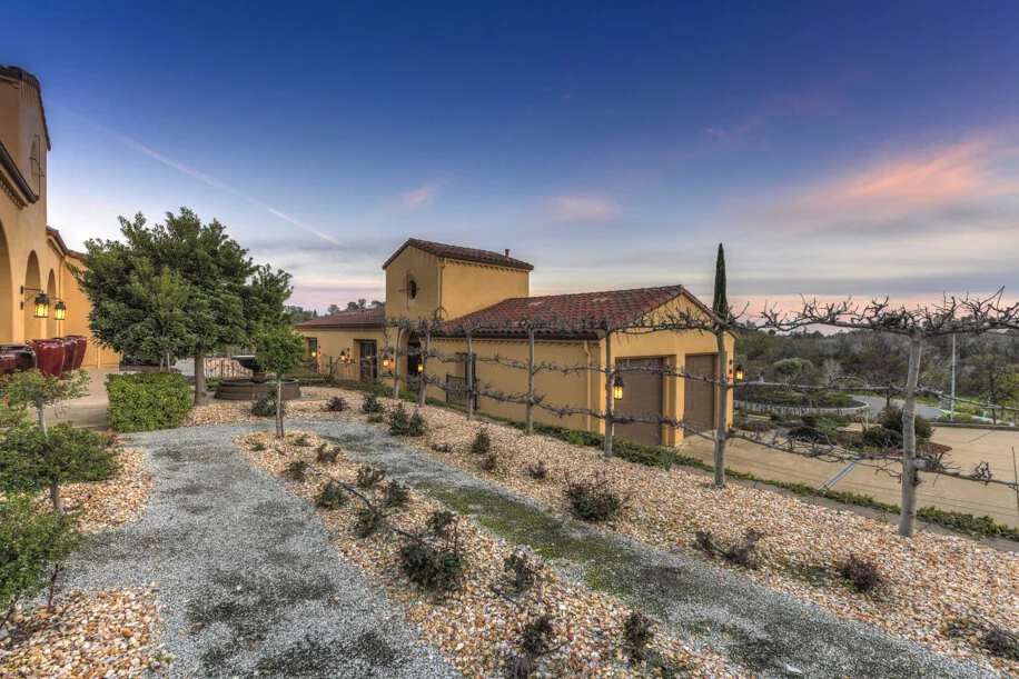 506 Blackhawk Drive - 100.jpg