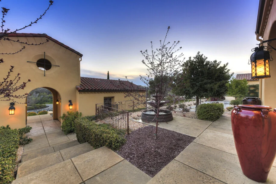 506 Blackhawk Drive - 103.jpg