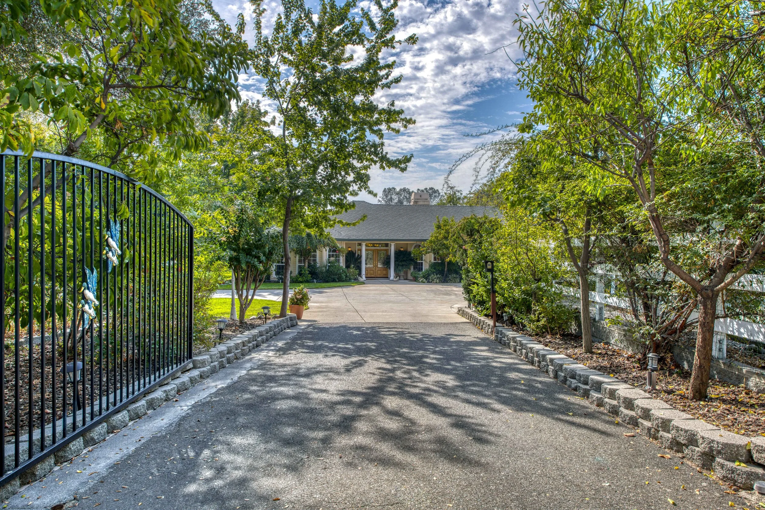 5810 Macargo Street _2.jpg