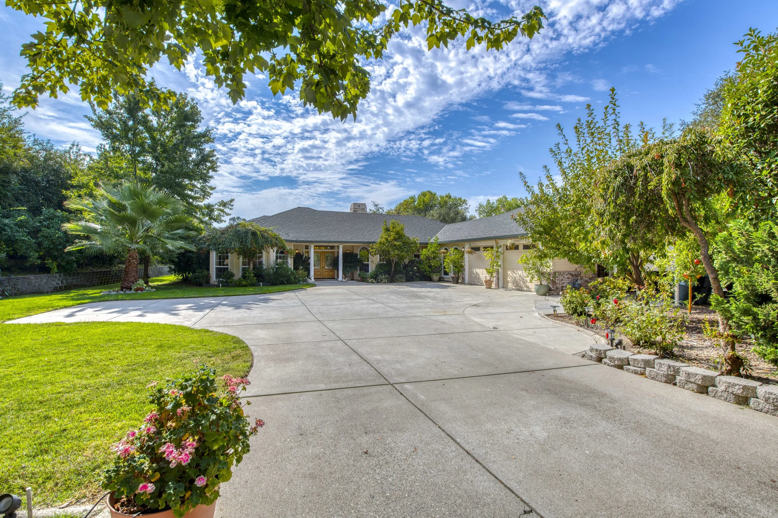 5810 Macargo Street _3.jpg