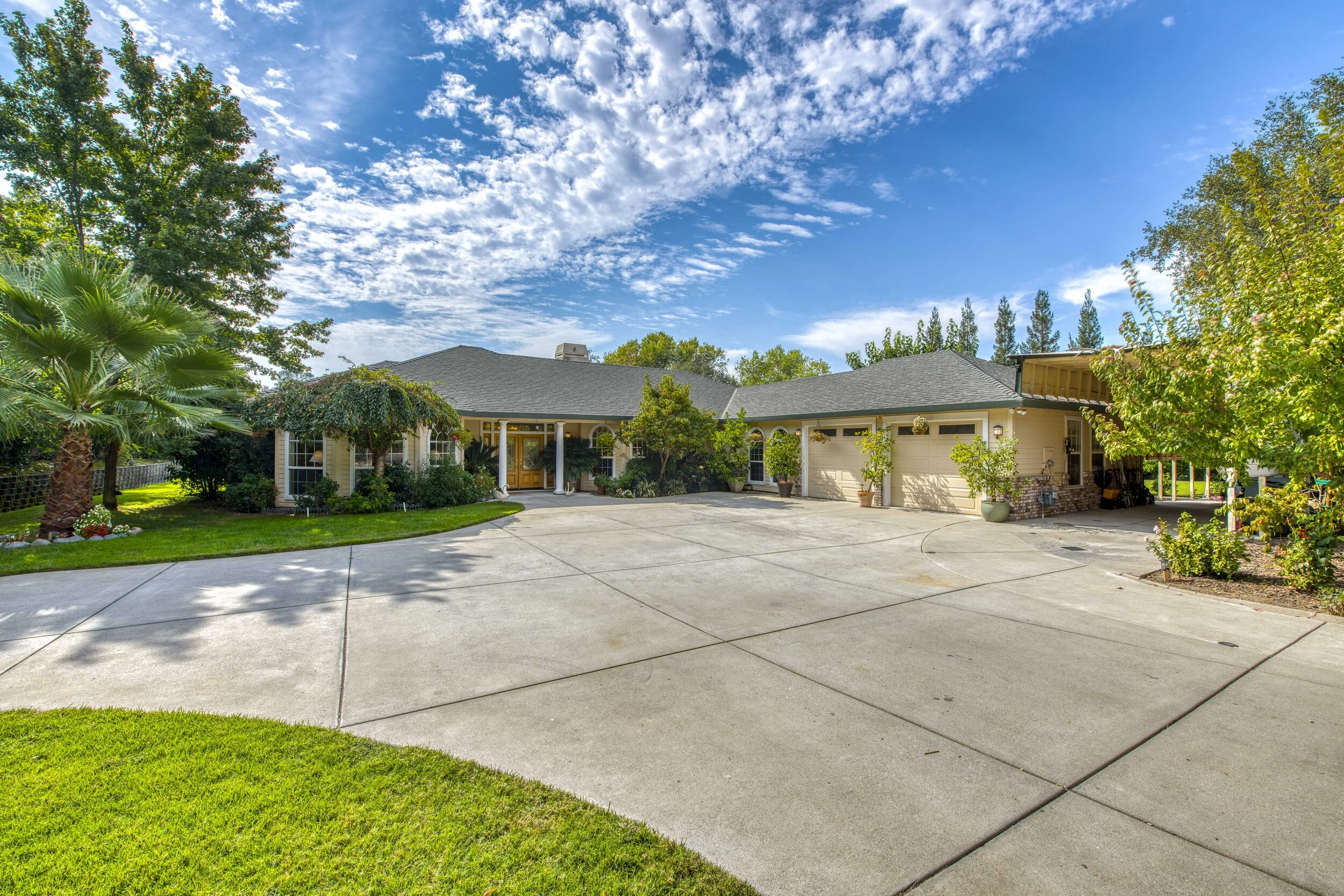 5810 Macargo Street _4.jpg