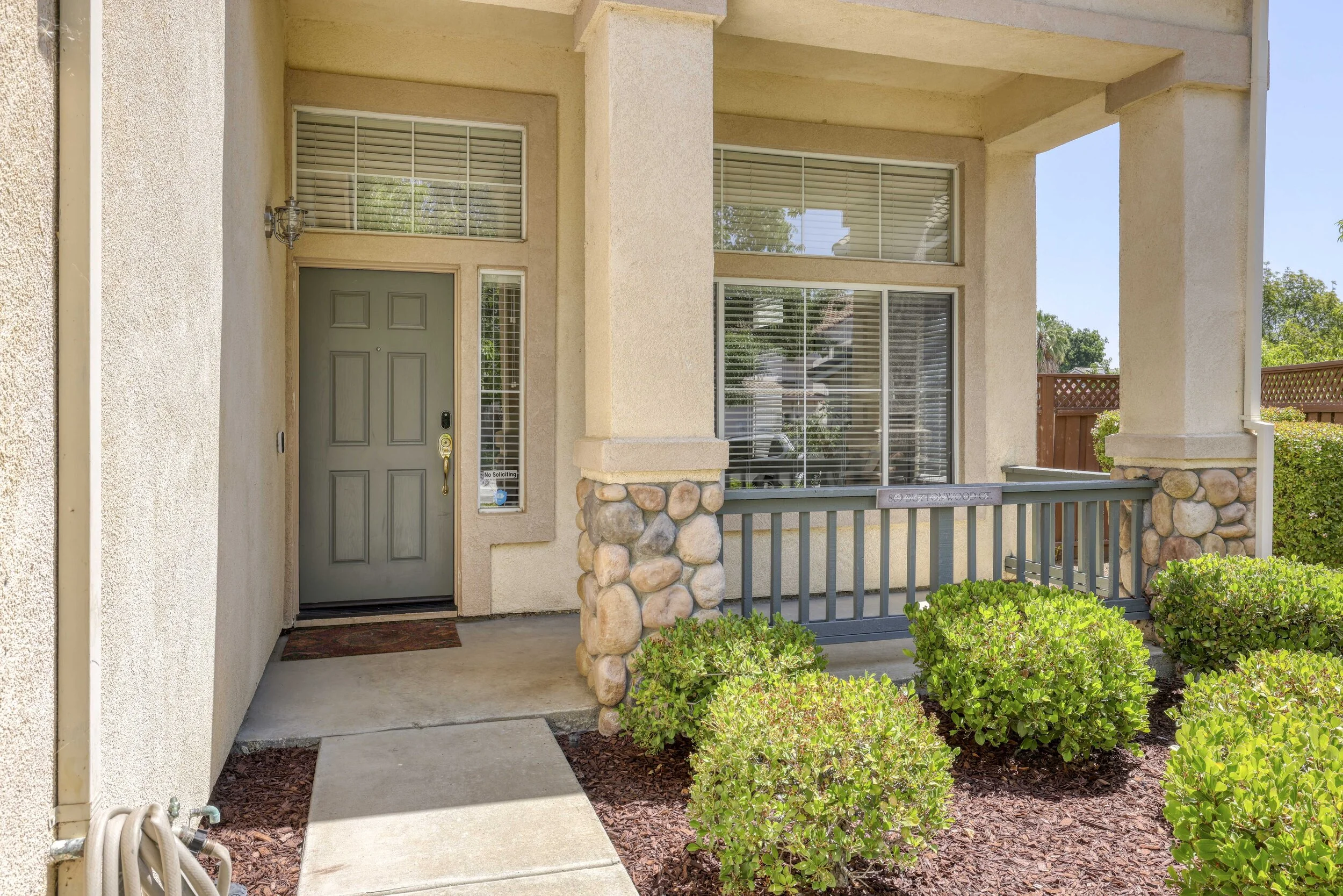 809 Buttonwood Way - 8.JPG