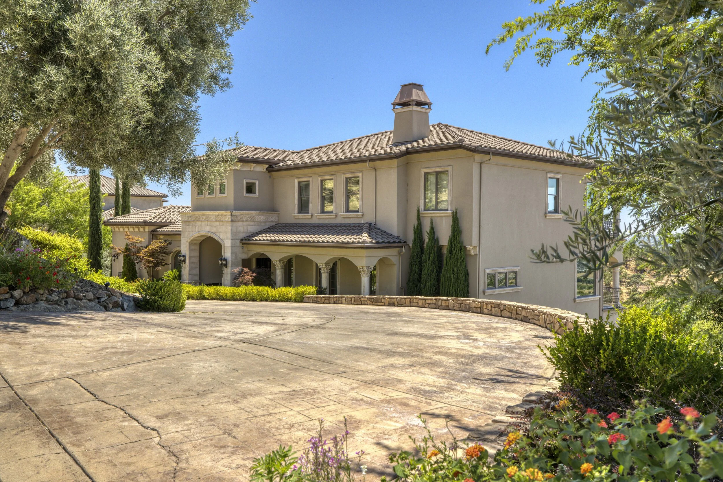 4592 Carmen Dr _0.JPG