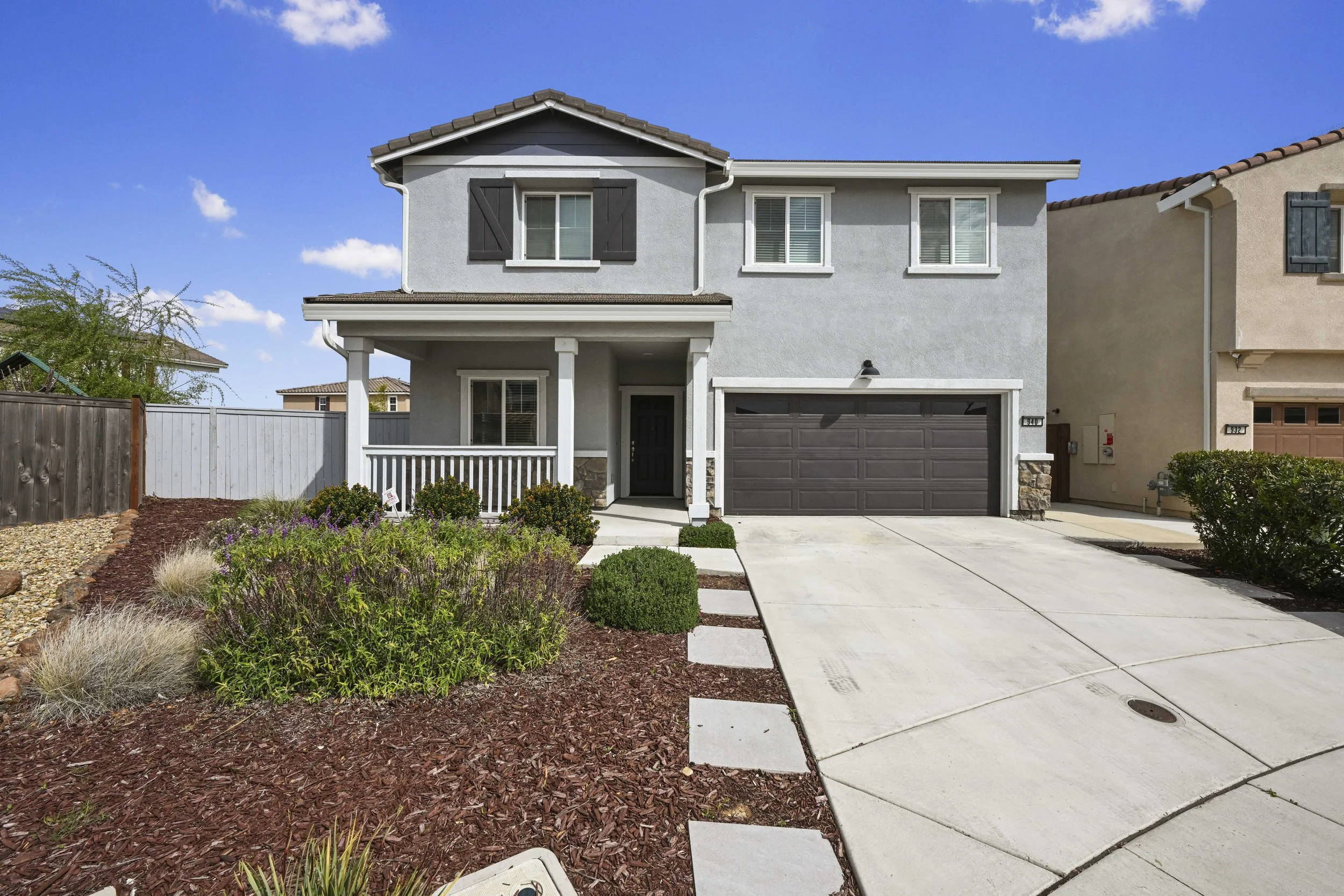 940 Cosmic Ct _2.jpg