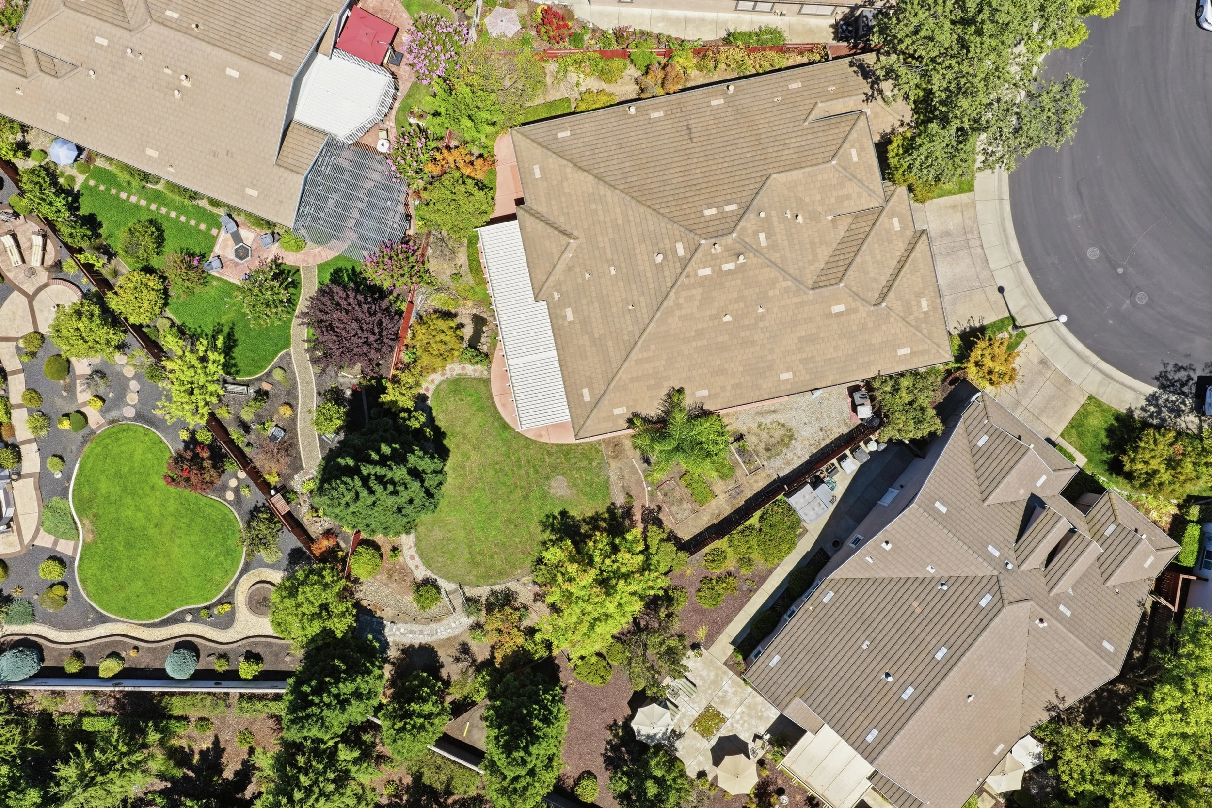 2048 Benton Loop 7.jpg