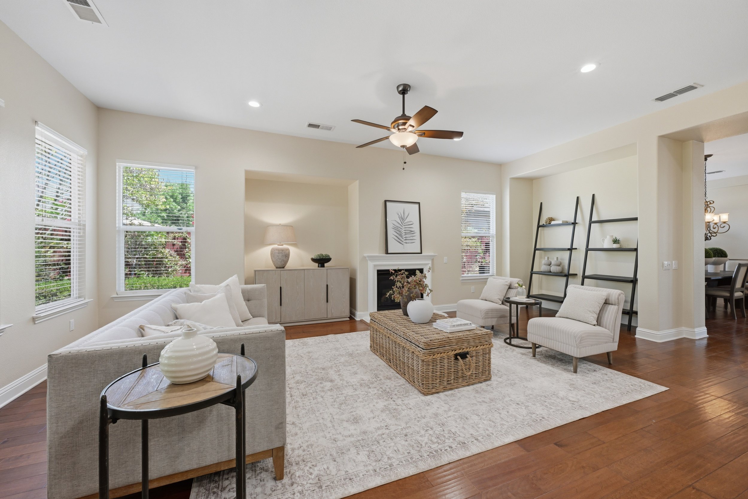 2048 Benton Loop 23.jpg