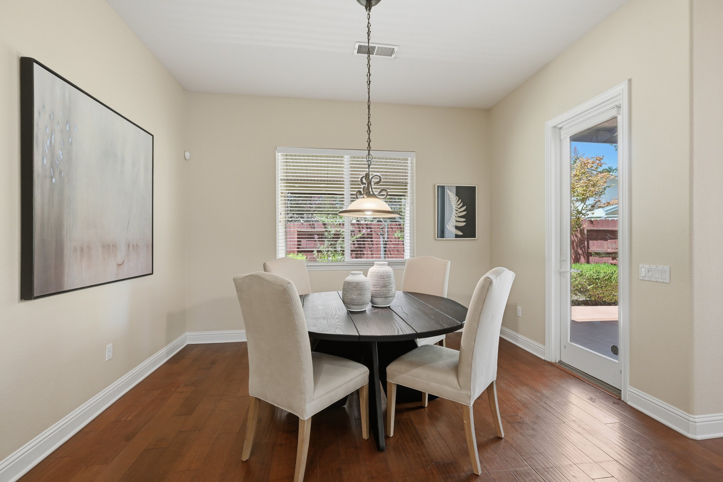 2048 Benton Loop 27.jpg