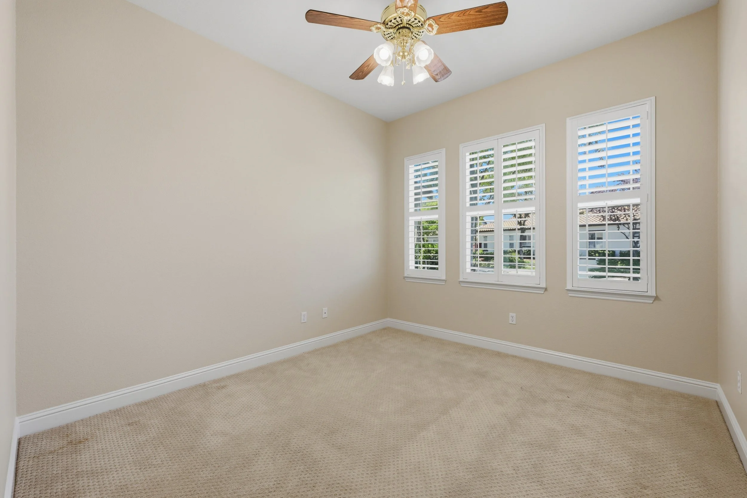 2048 Benton Loop 30.jpg