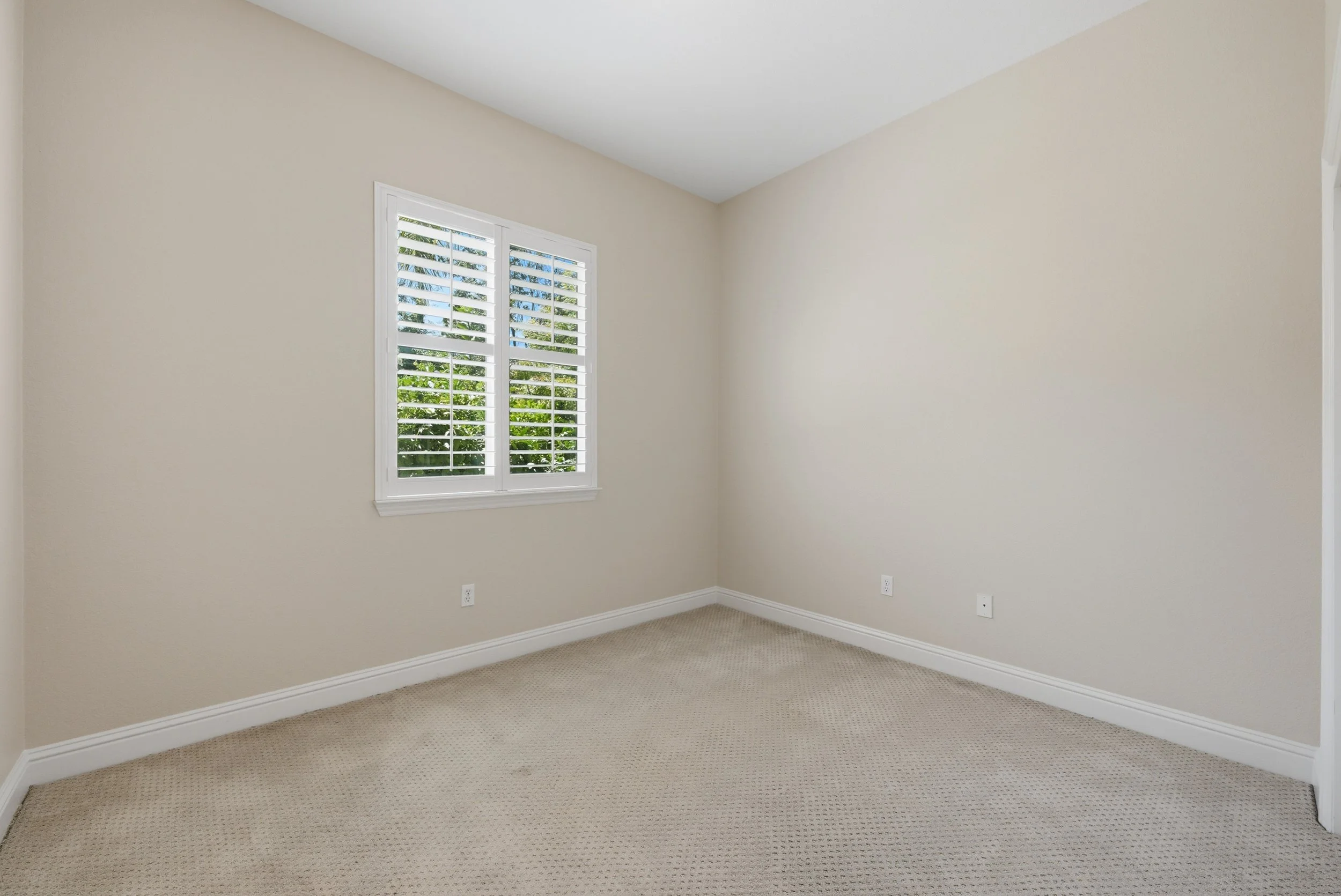 2048 Benton Loop 36.jpg