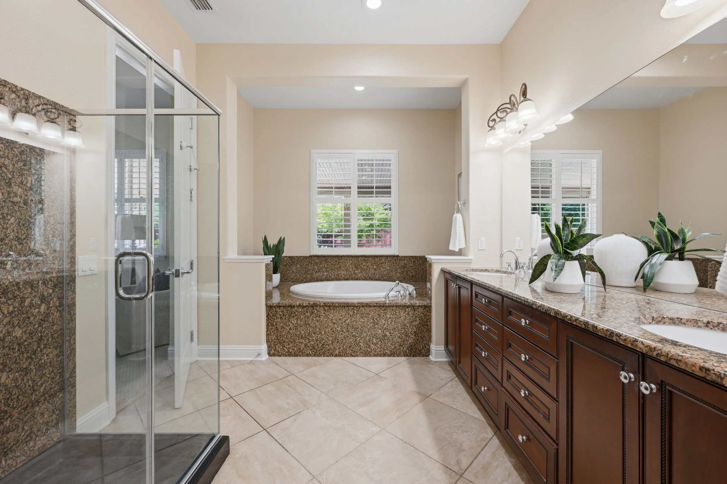 2048 Benton Loop 40.jpg