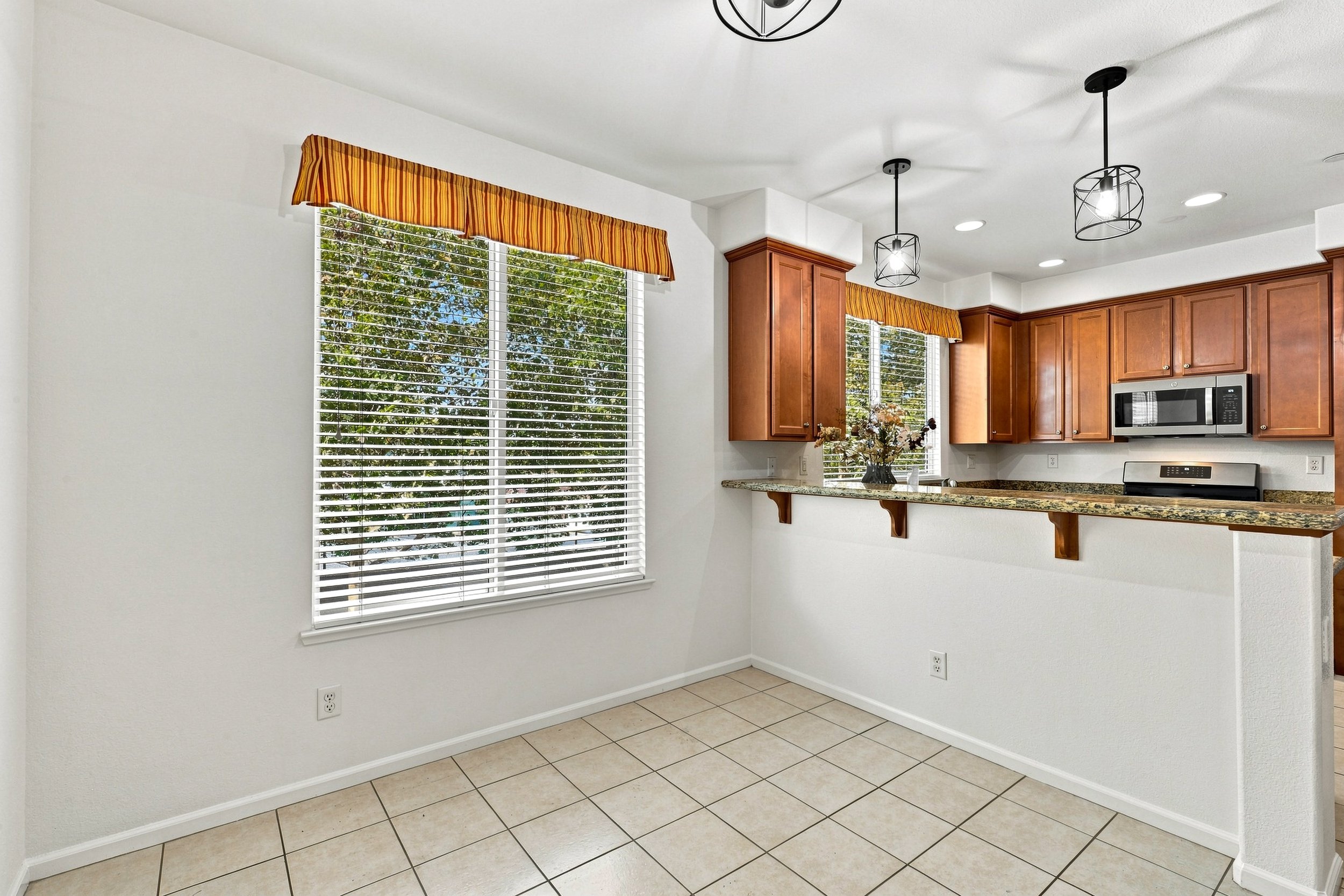 2580 W El Camino Ave 16.jpg