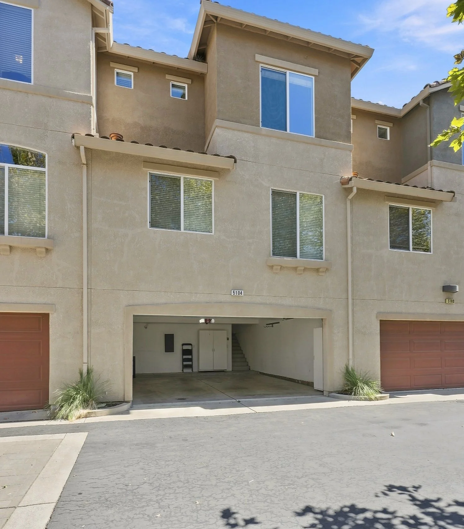 2580 W El Camino Ave 36.jpg