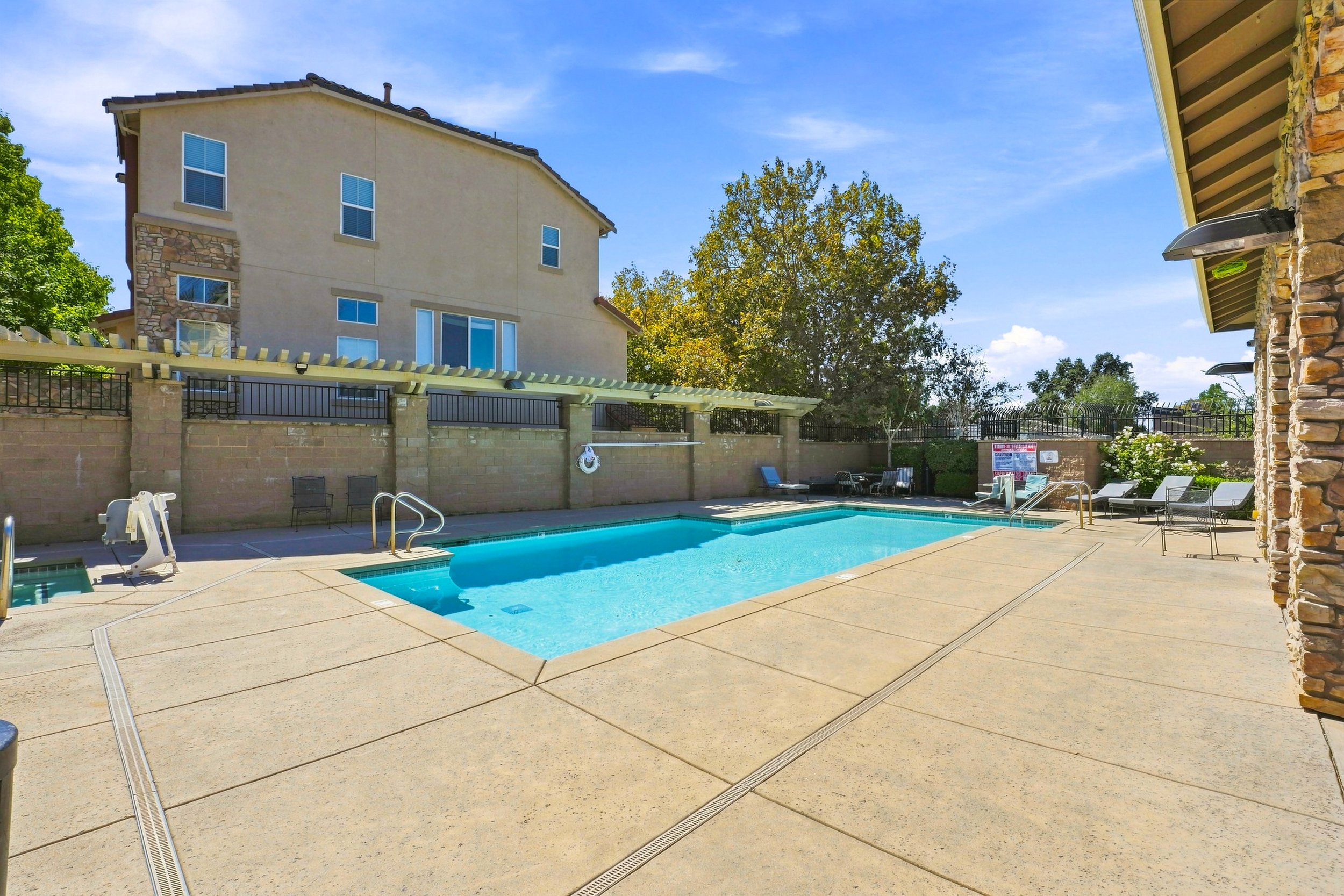 2580 W El Camino Ave 37.jpg