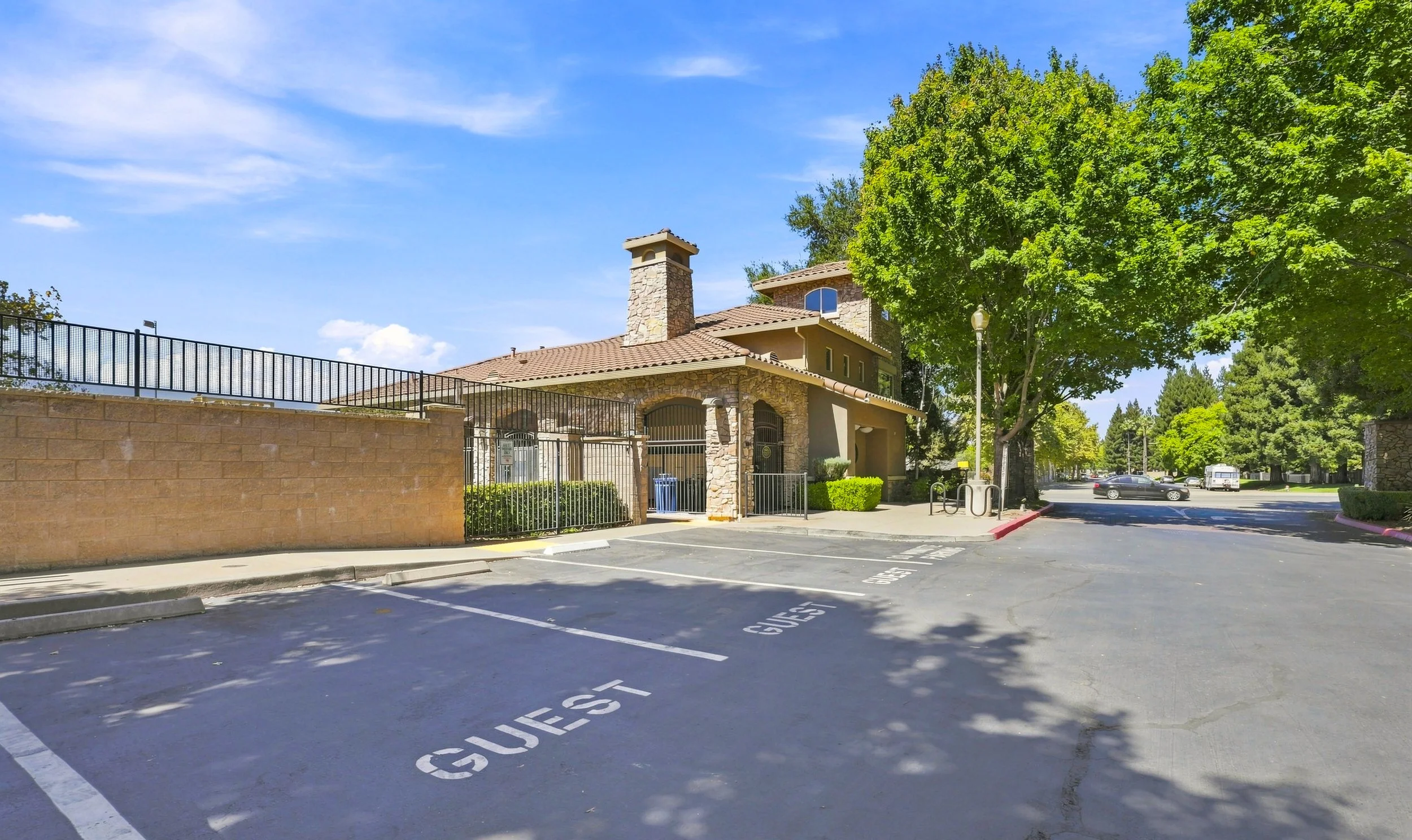 2580 W El Camino Ave 44.jpg