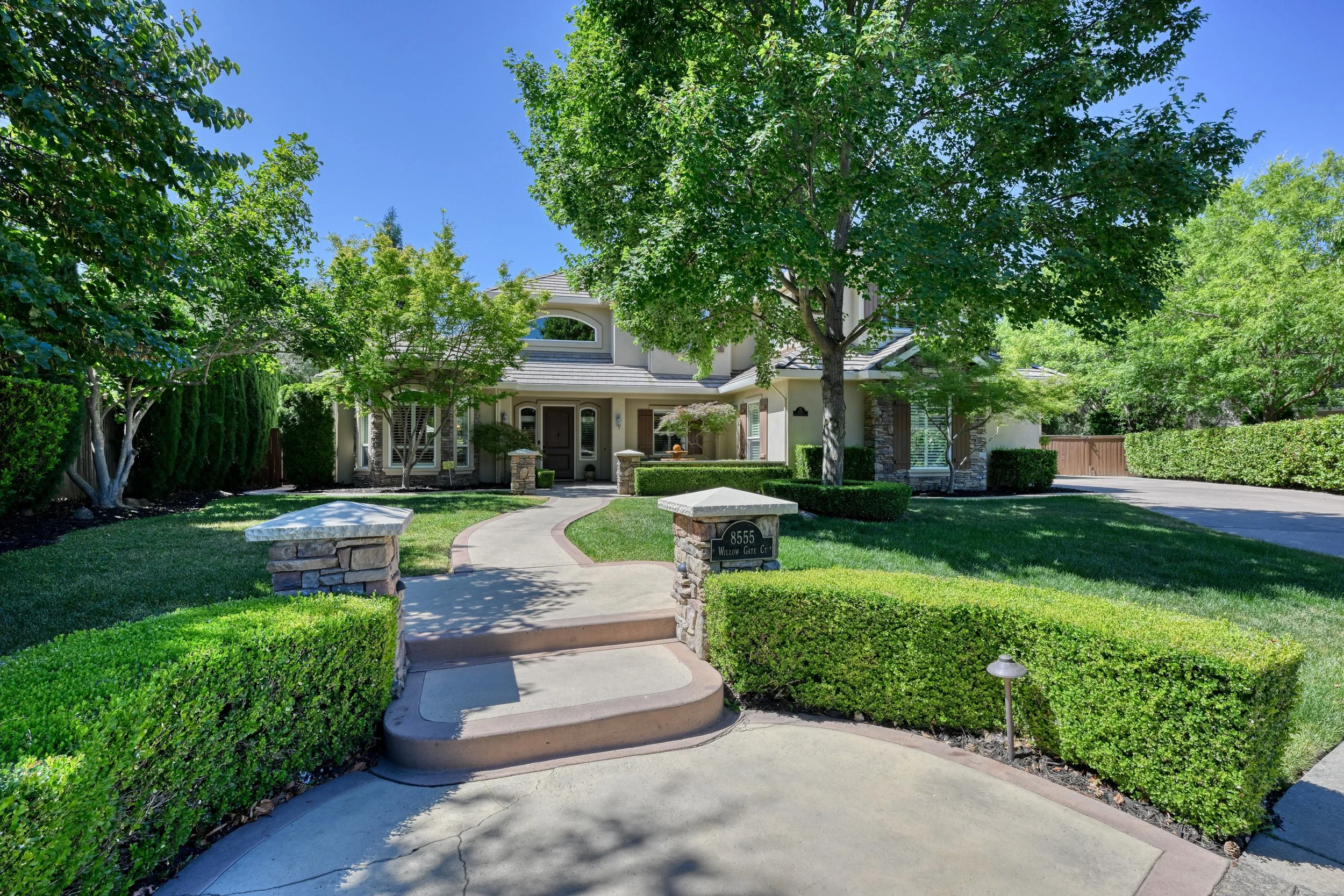 8555 Willow Gate Court 8.jpg
