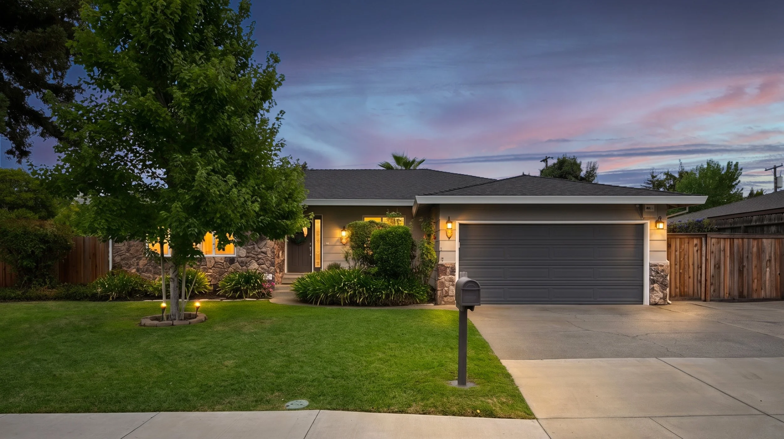 5432 Mariposa Ave 1.jpg