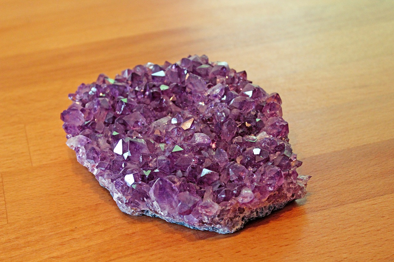 amethyst-2054918_1280.jpg