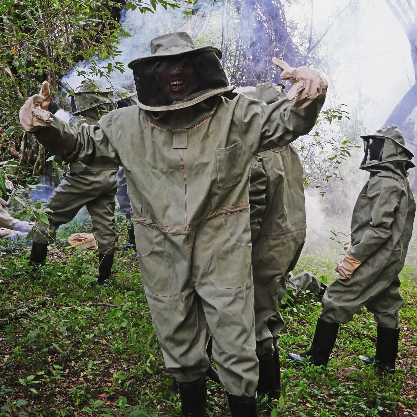 Who else is excited for the weekend?? 🐝

#Friday #beekeeping #Tanzania #itstheweekend #beekeeperslife #Africa #bees #beekeepers #haveagoodweekend