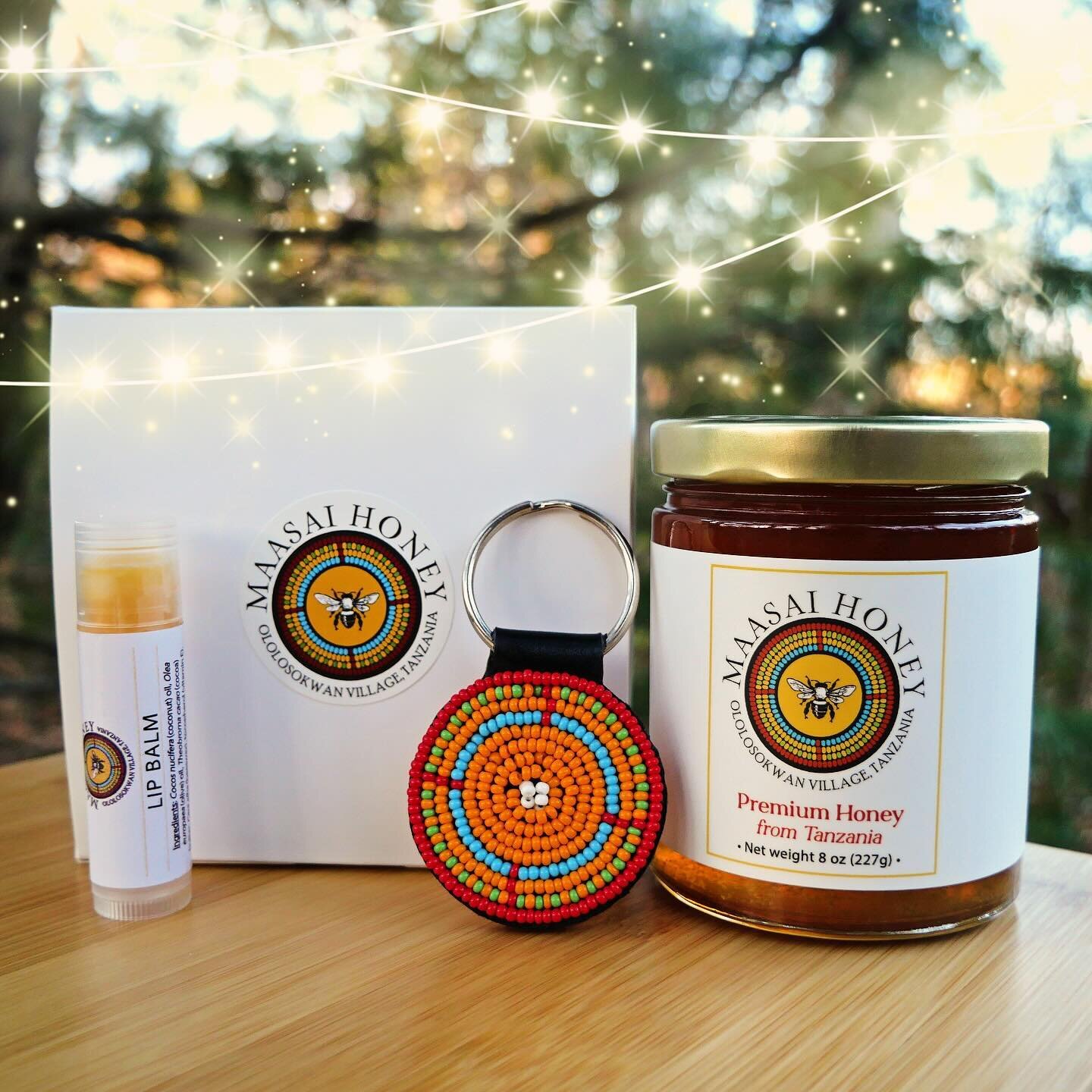 🌟HOLIDAY GIFT BOXES🌟Now on sale!!

Give a gift that truly gives back! 🎁 When you purchase Maasai Honey, you are also supporting female beekeepers in remote Maasai villages. In turn, countless families and children also benefit.

Besides our raw ac