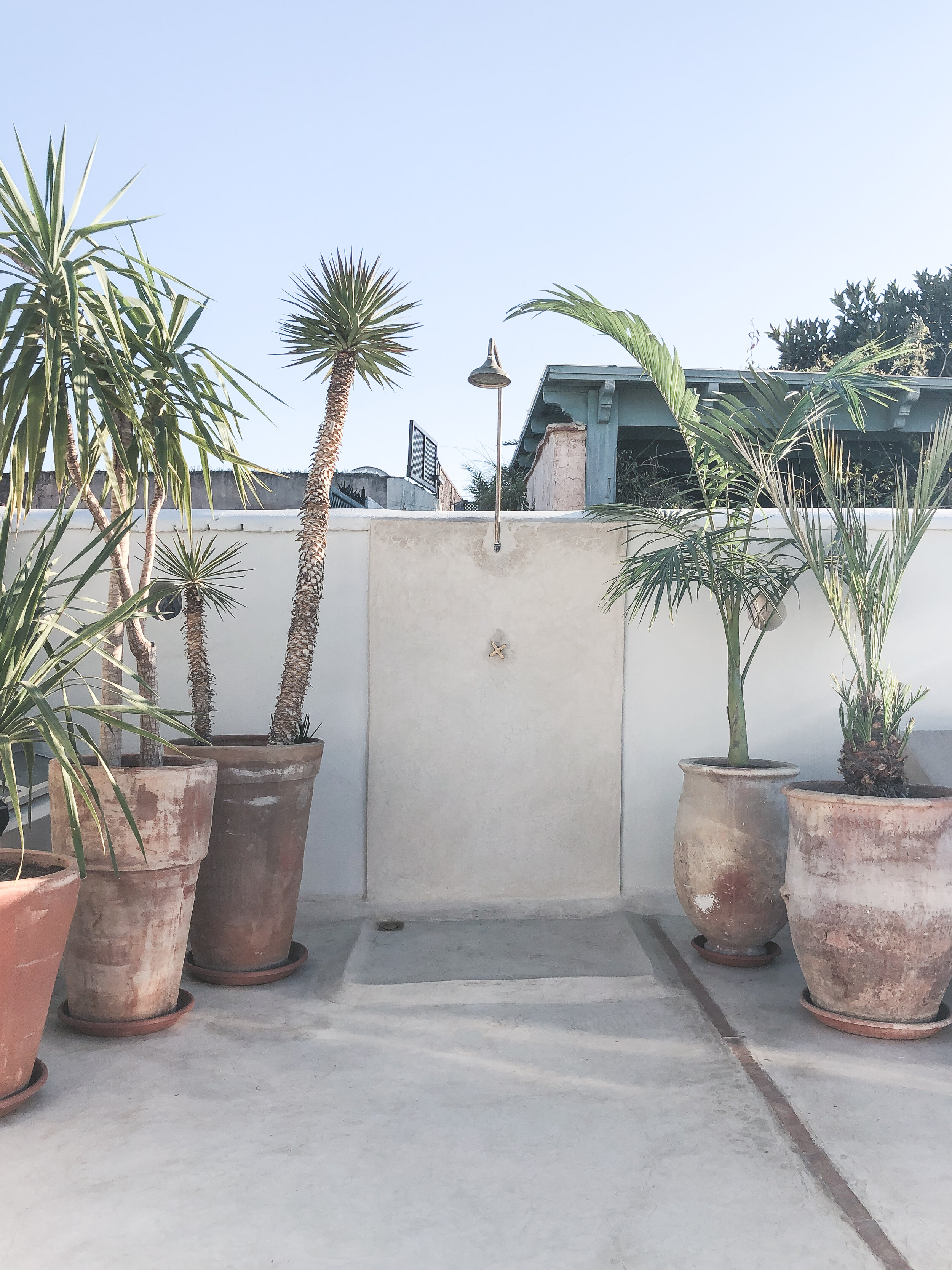 Außendusche auf der Terrasse - © Riad Dar-K