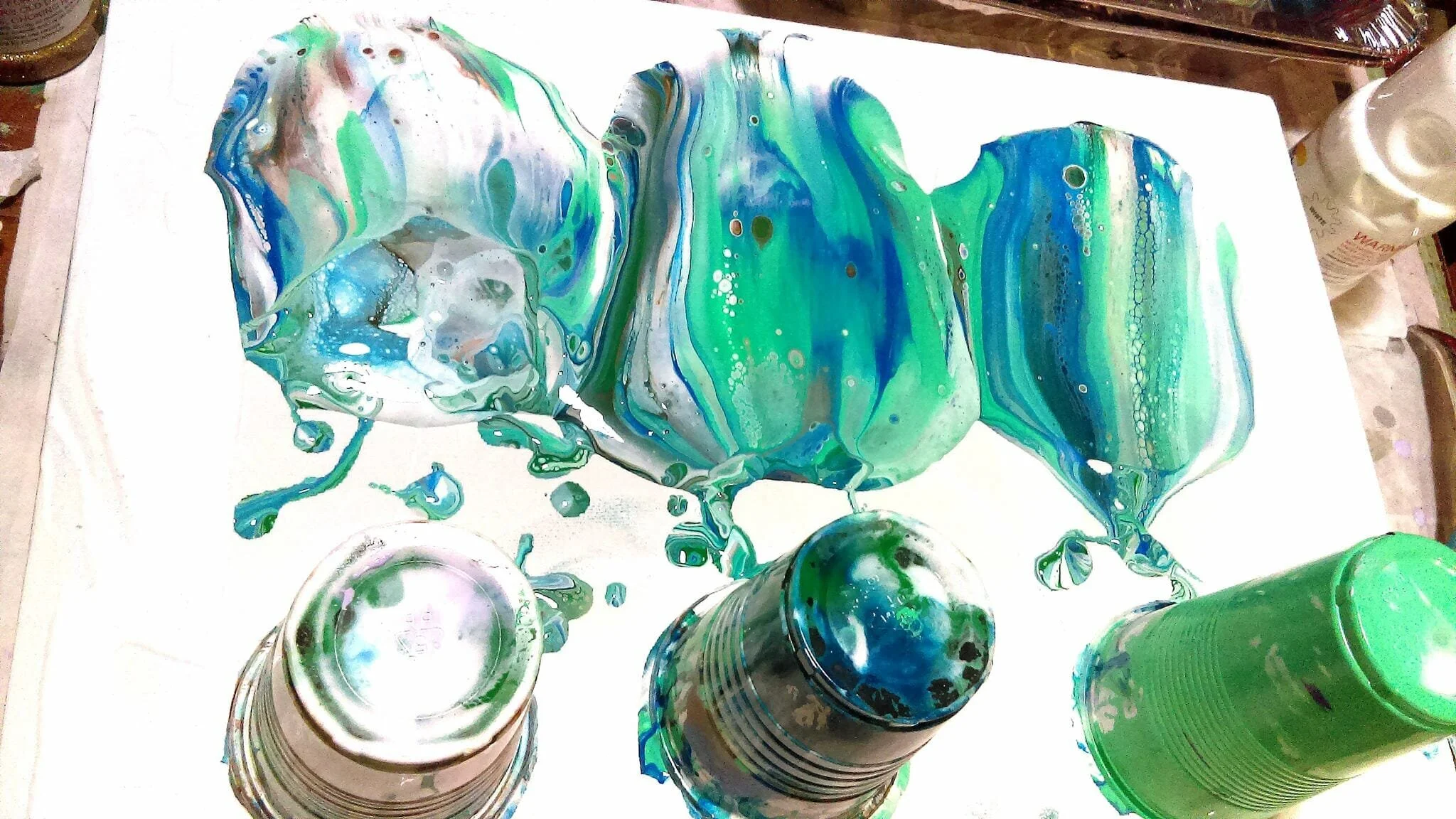 Acrylic Pouring Drop In Day - Make you own painting 