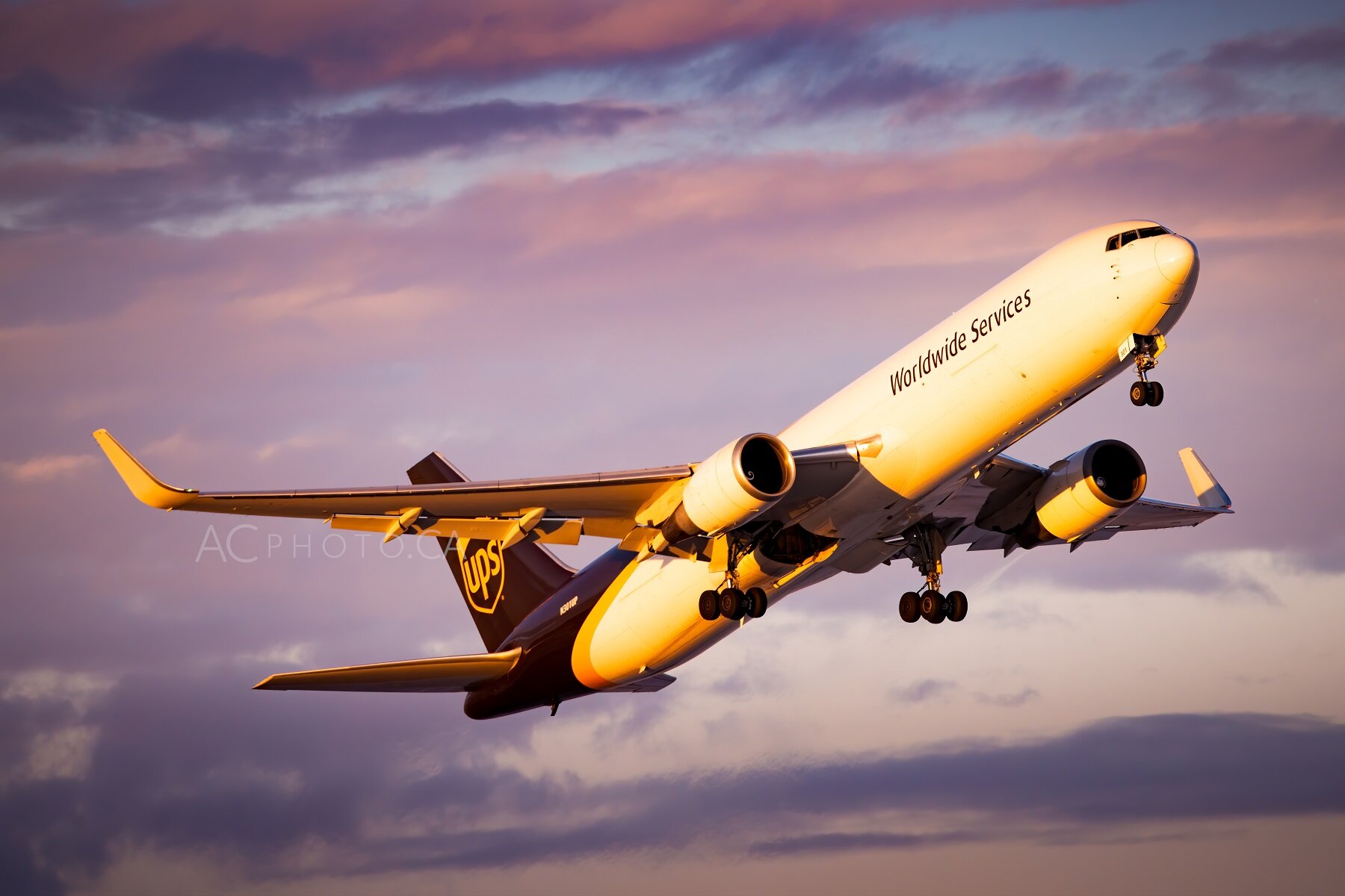 YYC: UPS Boeing 767