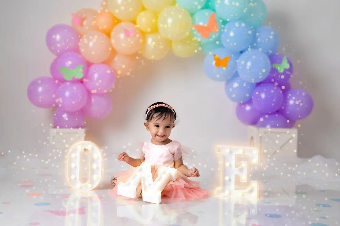 Pre-Birthday shoot 
.
.
.
#prebirthdayshoot #one #birthdaygirl #birthdaycake #birthdayparty #birthday #babiesofinstagram #birthdaywishes #birthdayfun #birthdaygift #midhusreenivasphotography #momsofinstagram #newparents #kochiphotography #newpost #ki