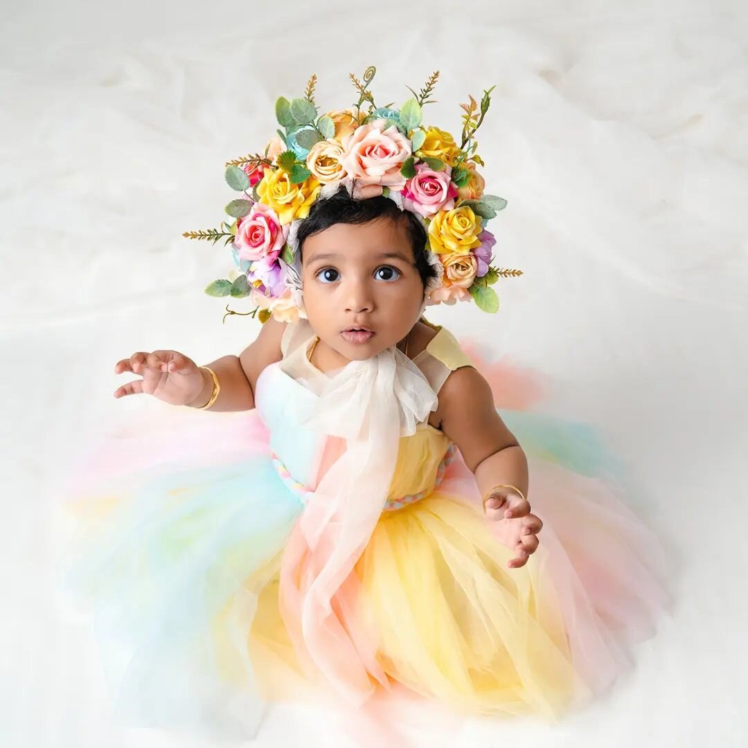 Pre-Birthday Shoot of SKY Baby 💖
.
.
.
#prebirthdayshoot #birthdaydecor #birthdaygirl #one #birthdayparty #birthdaysurprise #birthdaydecor #birthdayparty #birthdayfun #babiesofinstagram #keralagram #kidsofinstagram #momsofinstagram #kidsphotography 