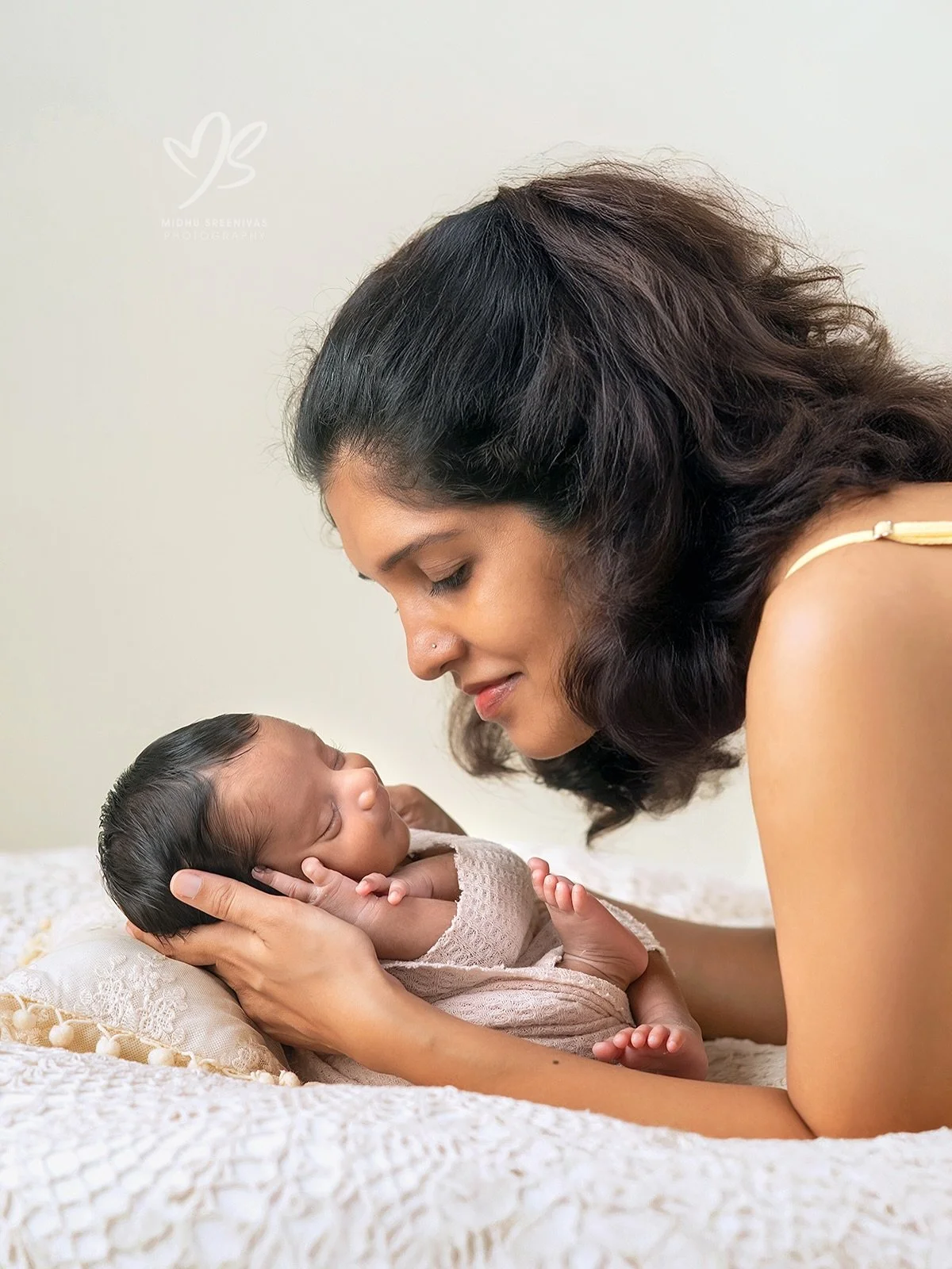 The tiniest heartbeat&hellip; yet the biggest love story. 💛
From a mother&rsquo;s embrace to a father&rsquo;s gentle hold &mdash; these first days are woven with wonder, warmth, and quiet magic.
Every glance, every touch, every breath is a reminder&