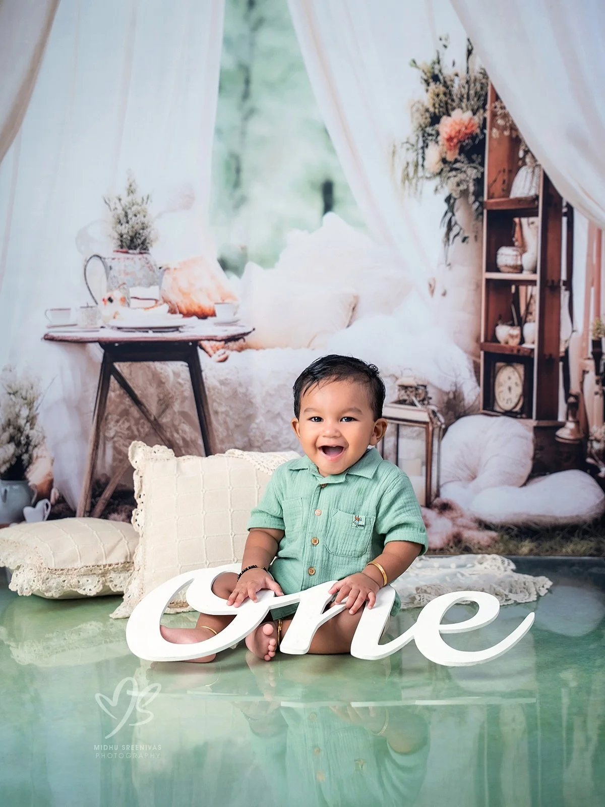 From big brother’s pre-birthday session to little brother’s, and now celebrating them both! ✨
It’s always a happy day documenting this amazing family. Thank you for the trust, for letting me capture these beautiful sibling shots an