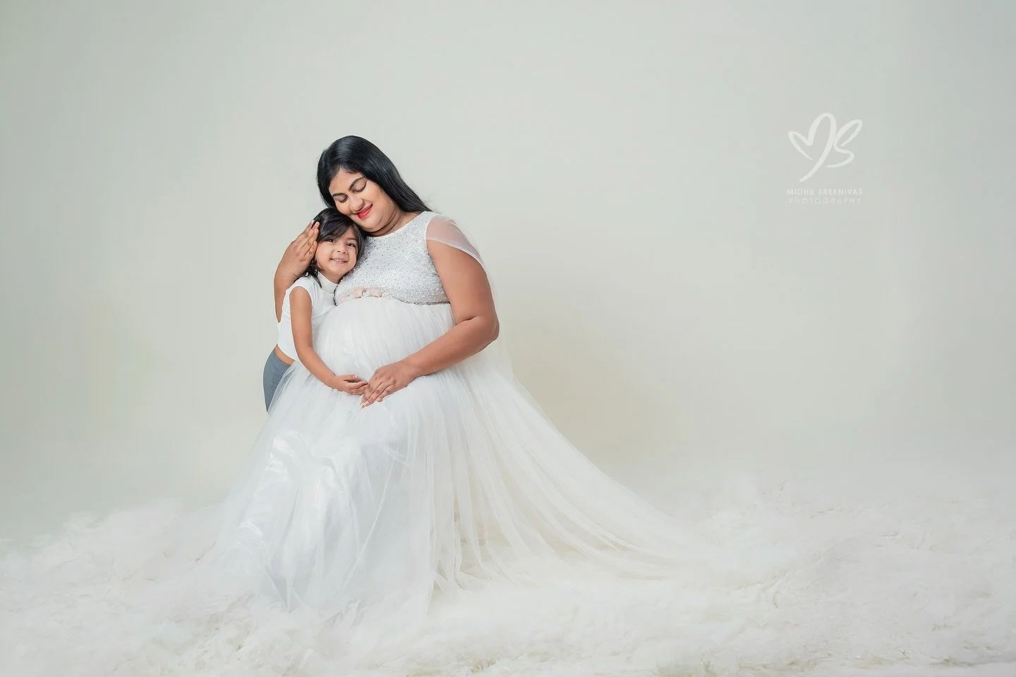 Because every motherhood chapter deserves to be remembered.

#maternityphotoshoot
