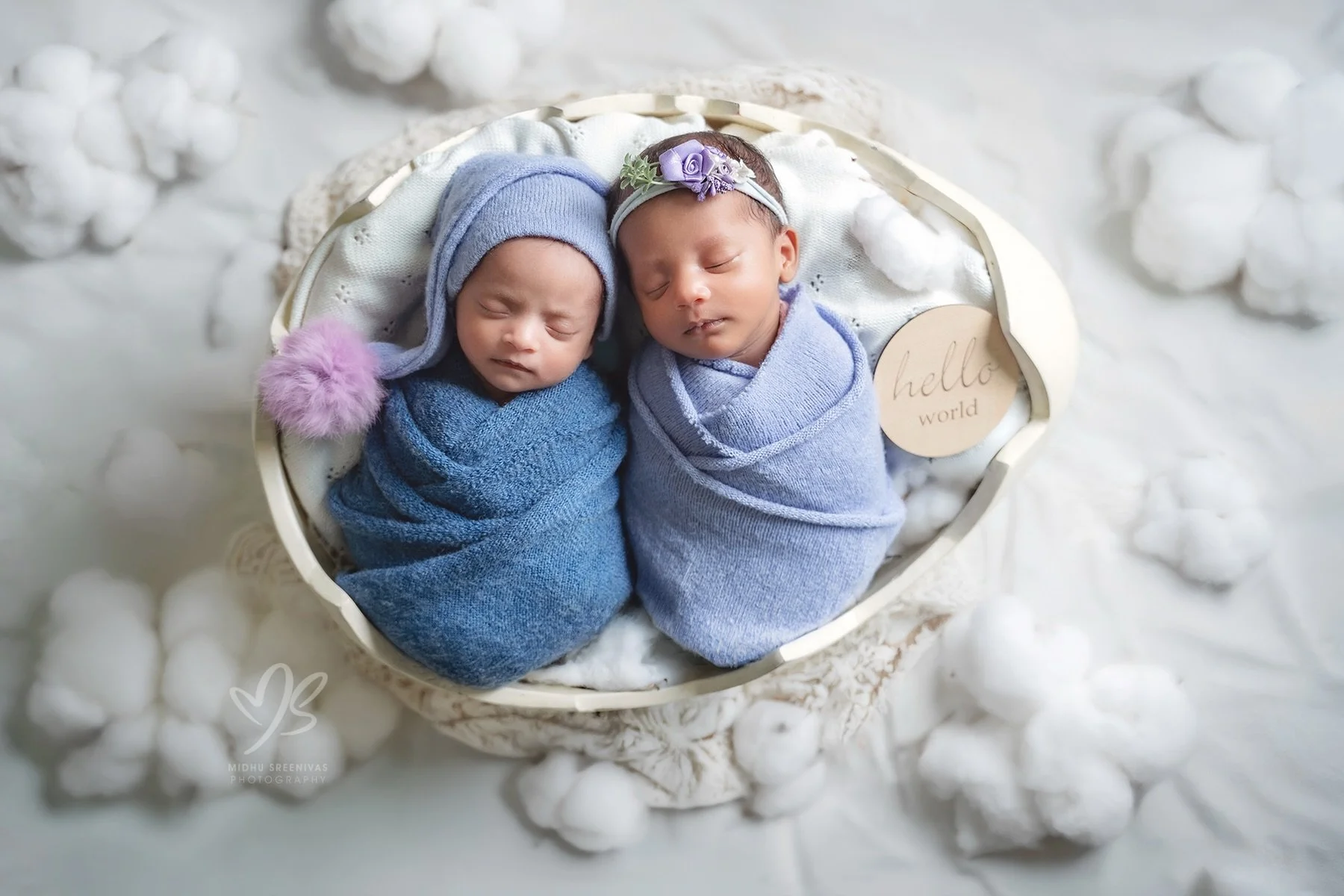 Two tiny souls, one beautiful story 😇