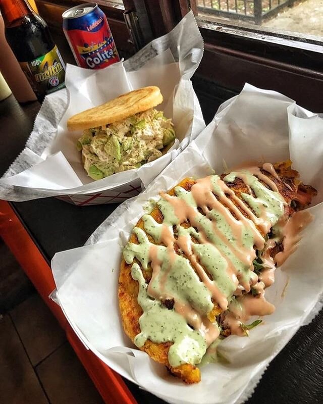 #Monday vibes. 😎
Order #CACHAPASYMAS for DELIVERY &amp; PICK UP! 🔥
📍:&nbsp;@cachapasymas
🏙: Washington Heights, NYC
🏙: Ridgewood, Queens
👇🏼 TAG YOUR FRIENDS! 👇🏼