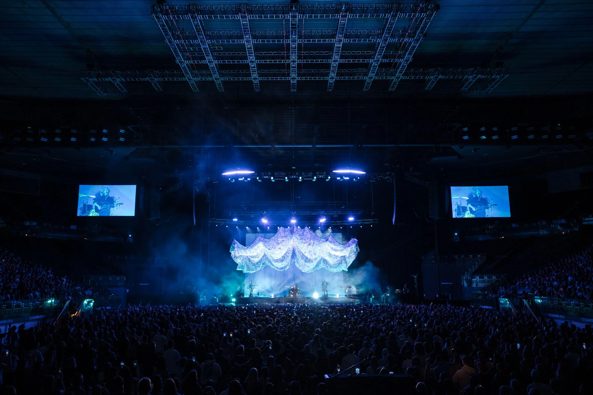 deanlewis_melbourne081124_timlambert_webres-17.jpg