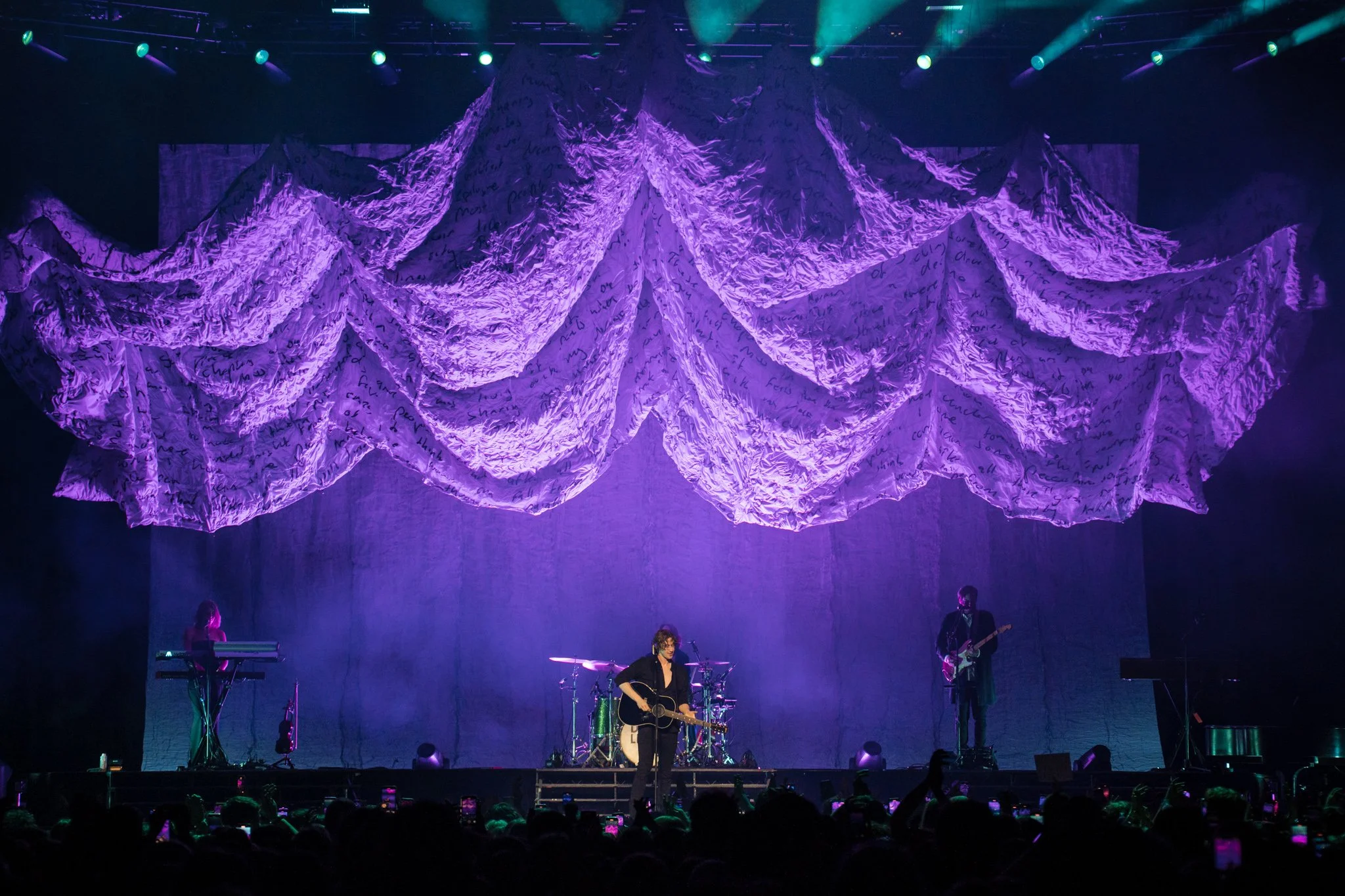 deanlewis_melbourne081124_timlambert_webres-96.jpg