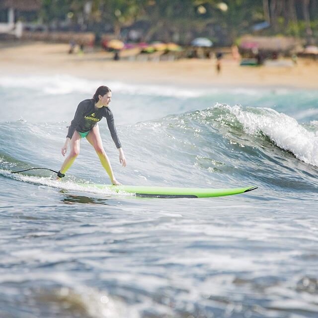 Catching some waves 🤙🏻⁣
⁣
Sayulita is the perfect place to learn how to surf! Lessons are cheap and the waves are ideal for beginners 🌊⁣
⁣
A local on the beach helped captured our amazing experience! 📸⁣
⁣
Have you ever been surfing before? 🏄🏻&z