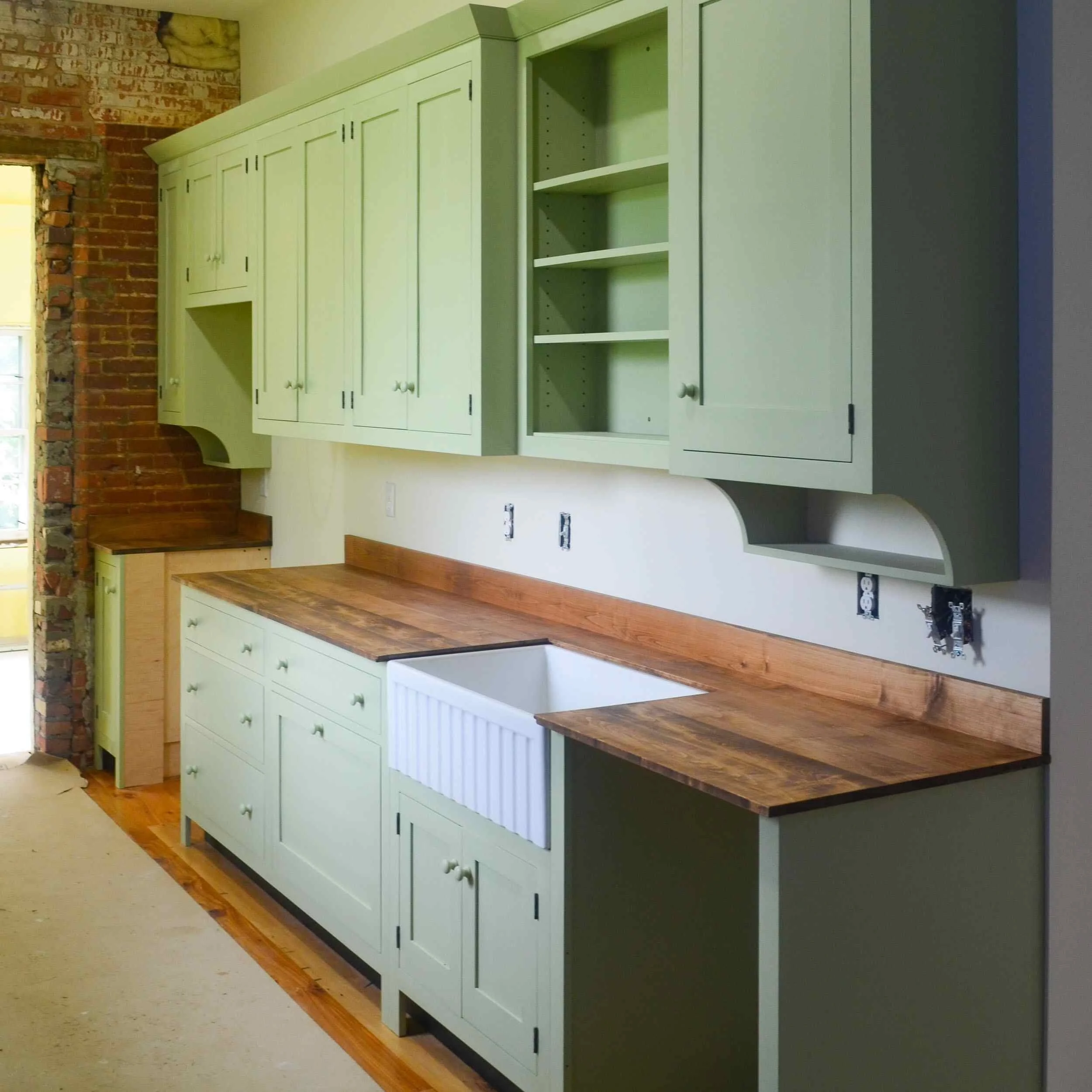 Custom Cabinets Cincinnati OH: Premium Craftsmanship Tailored to Your Space