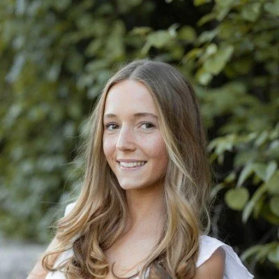 Julianna Van Deventer