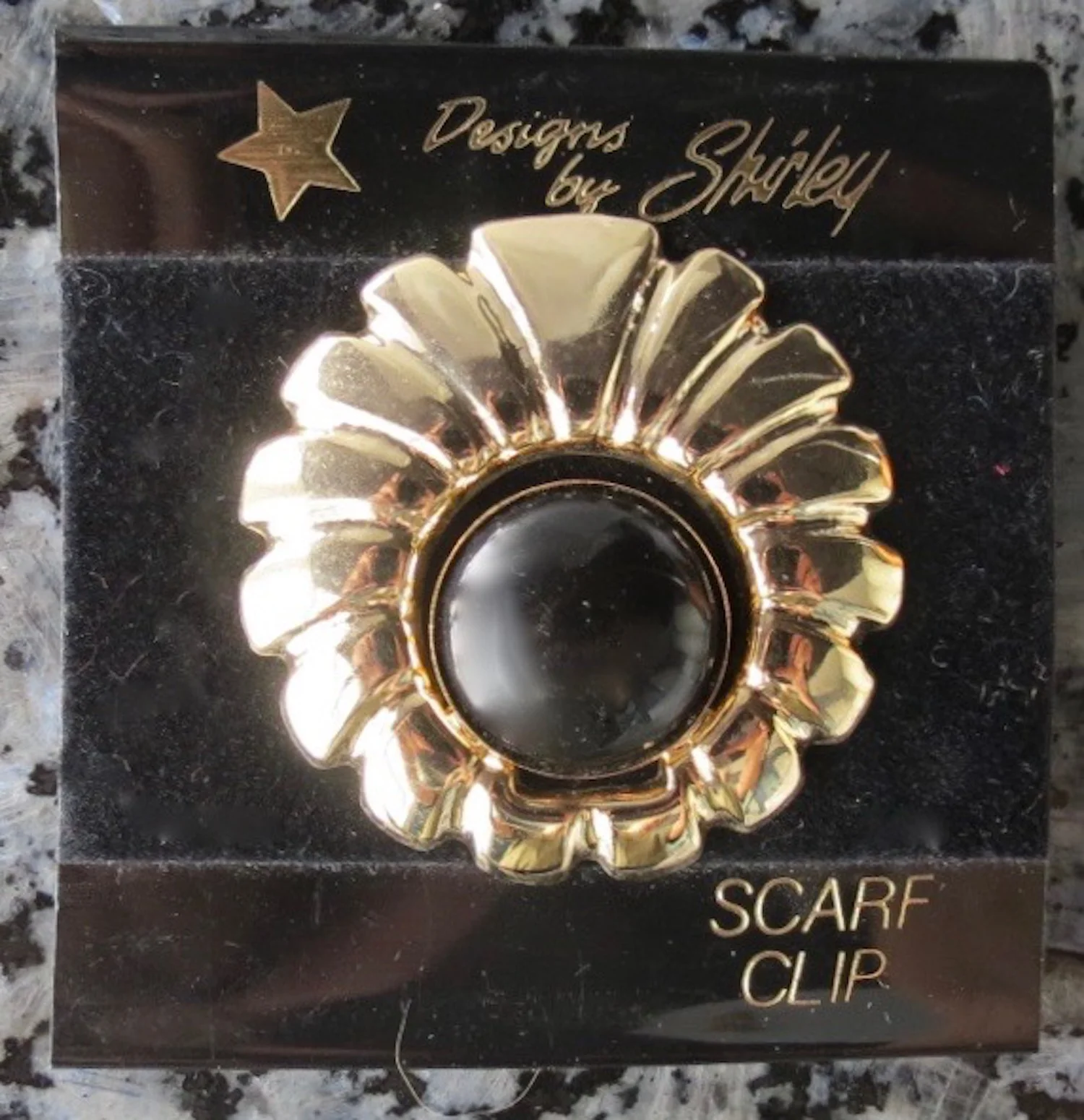 Jeri-Lou Carded Scarf Clip Gold Florette Drop Center Black Cab