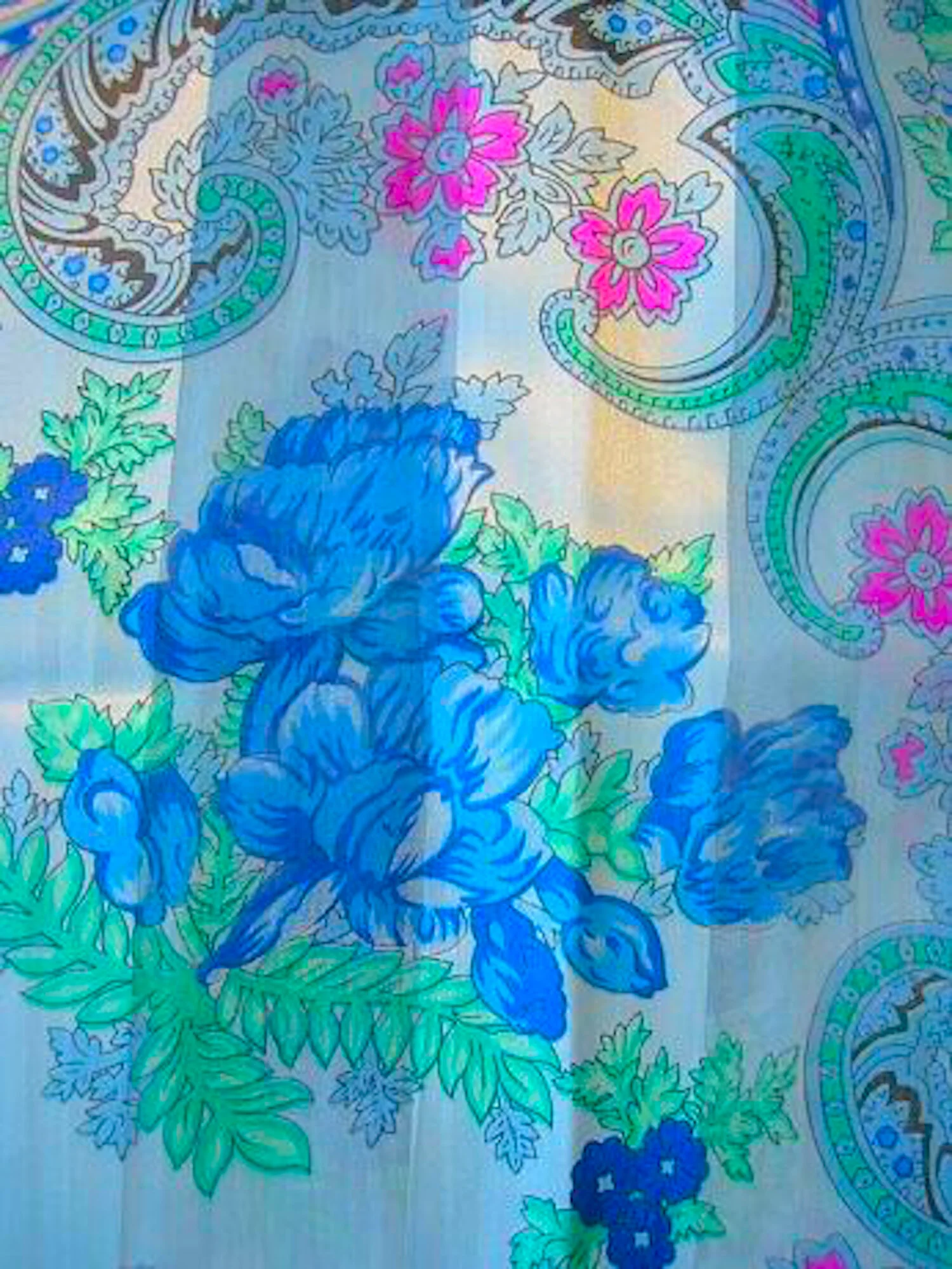 square_satin_paisley_blue.jpg