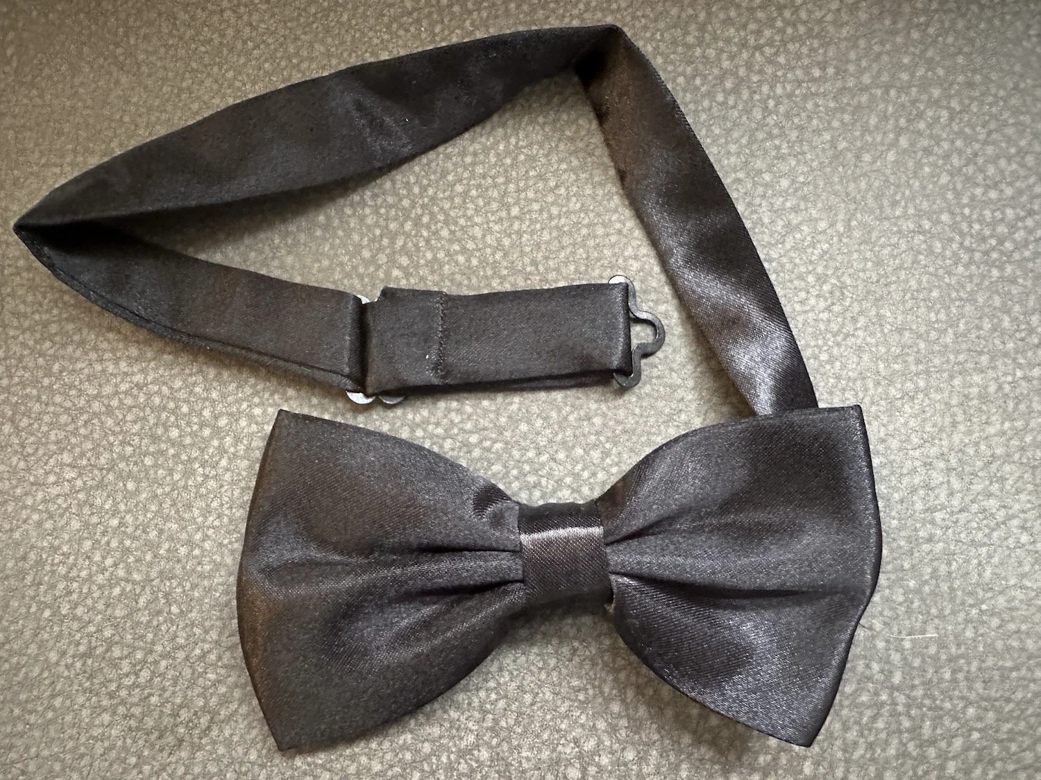 black bowtie.JPG
