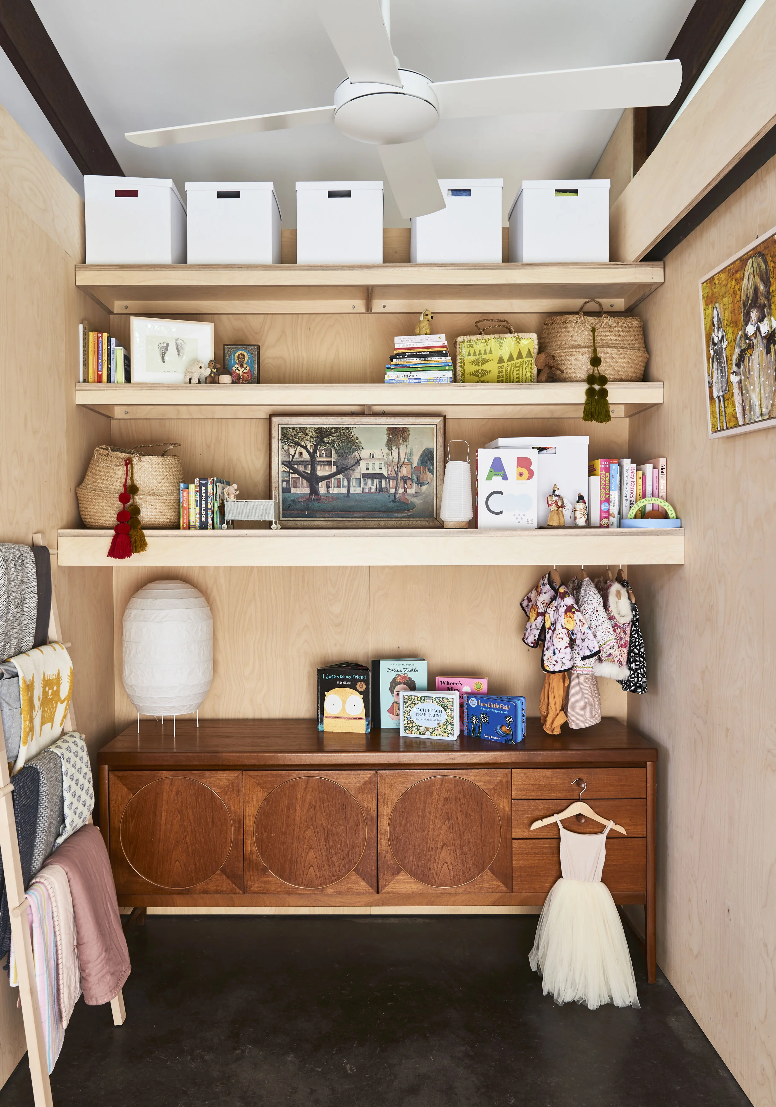 Bedroom  4932.jpg