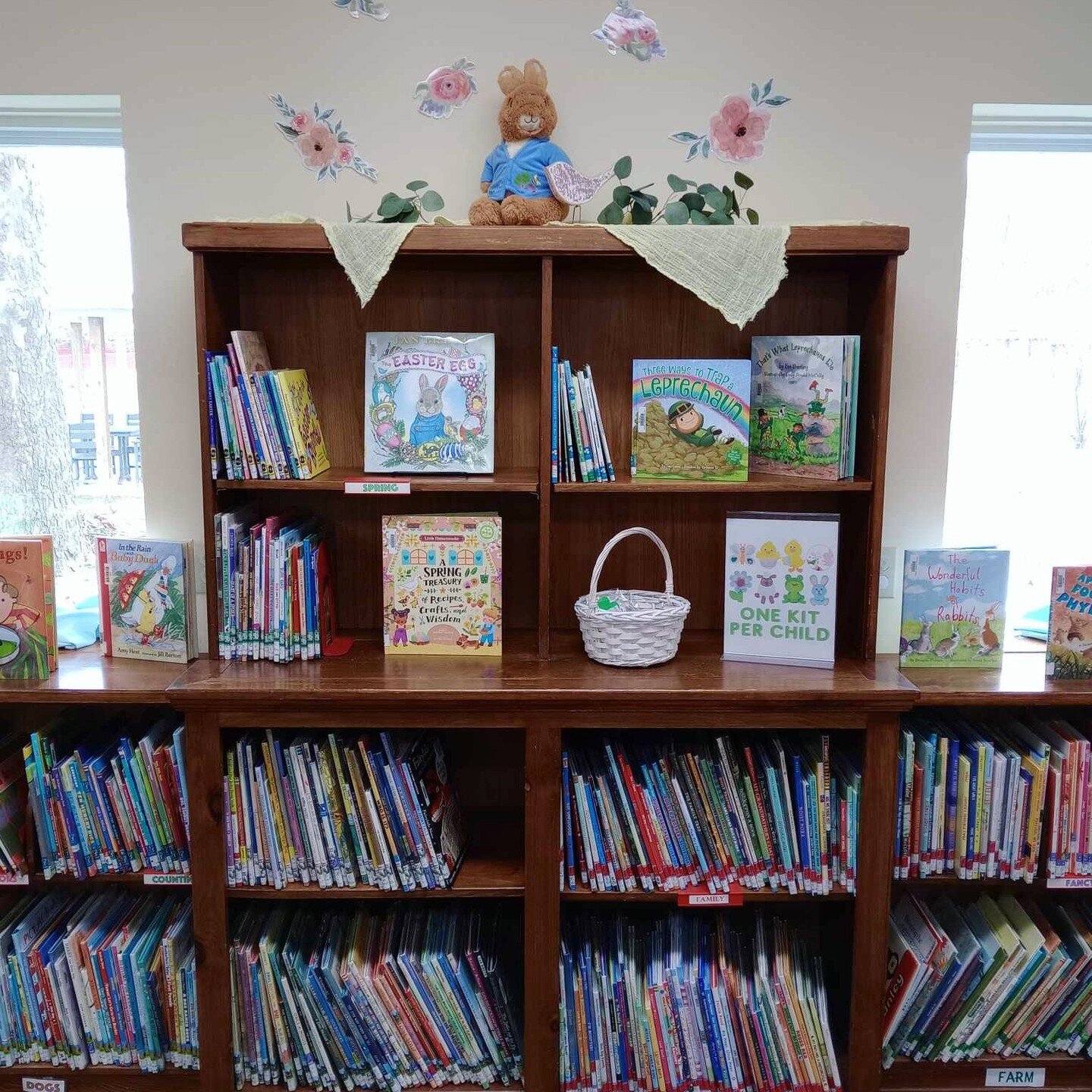 Check out our spring books in the children's section! 🌼

#childrensbooks #childrenslibrary #books #book #read #reading #library #libraries #michiganlibraries #michiganlibrary #bookdisplay #shelfie #shelfies #springbooks
