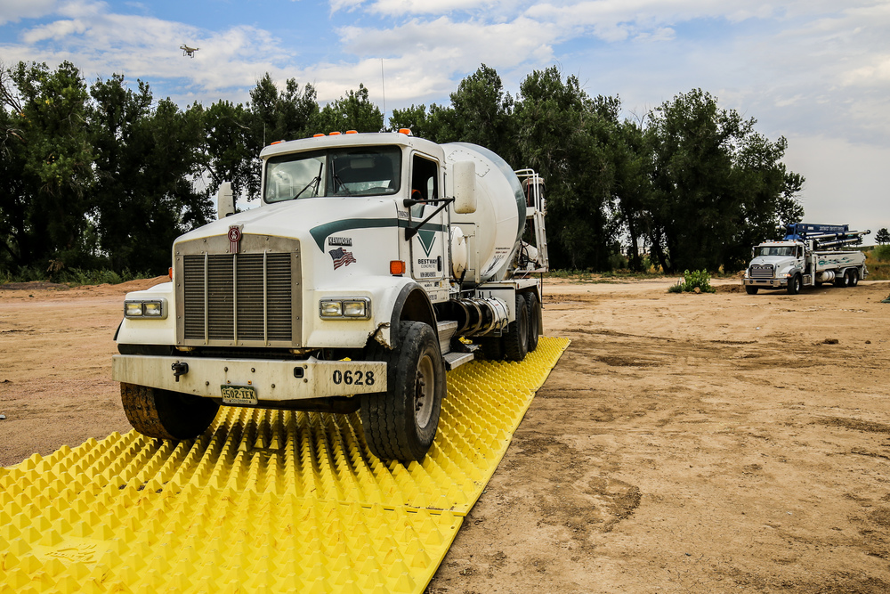 Rumble grid alternative removing dirt from a trucks tyres