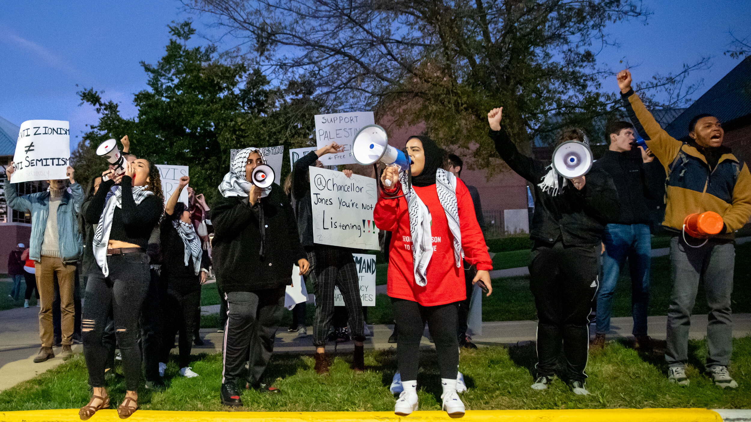 Homecoming 2019 Massmail Protest-34.jpg